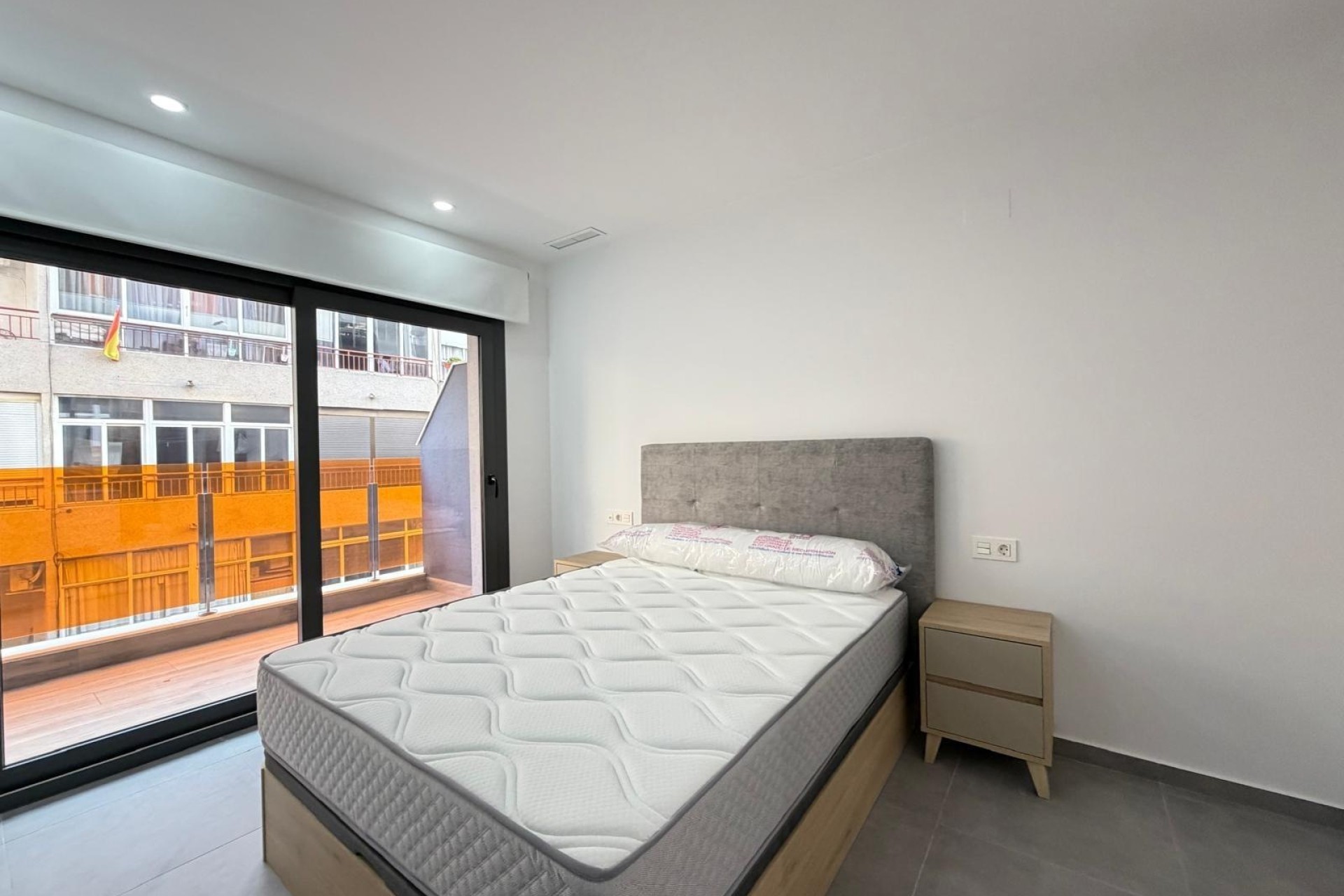 Venta - Apartamento / Piso -
Torrevieja
