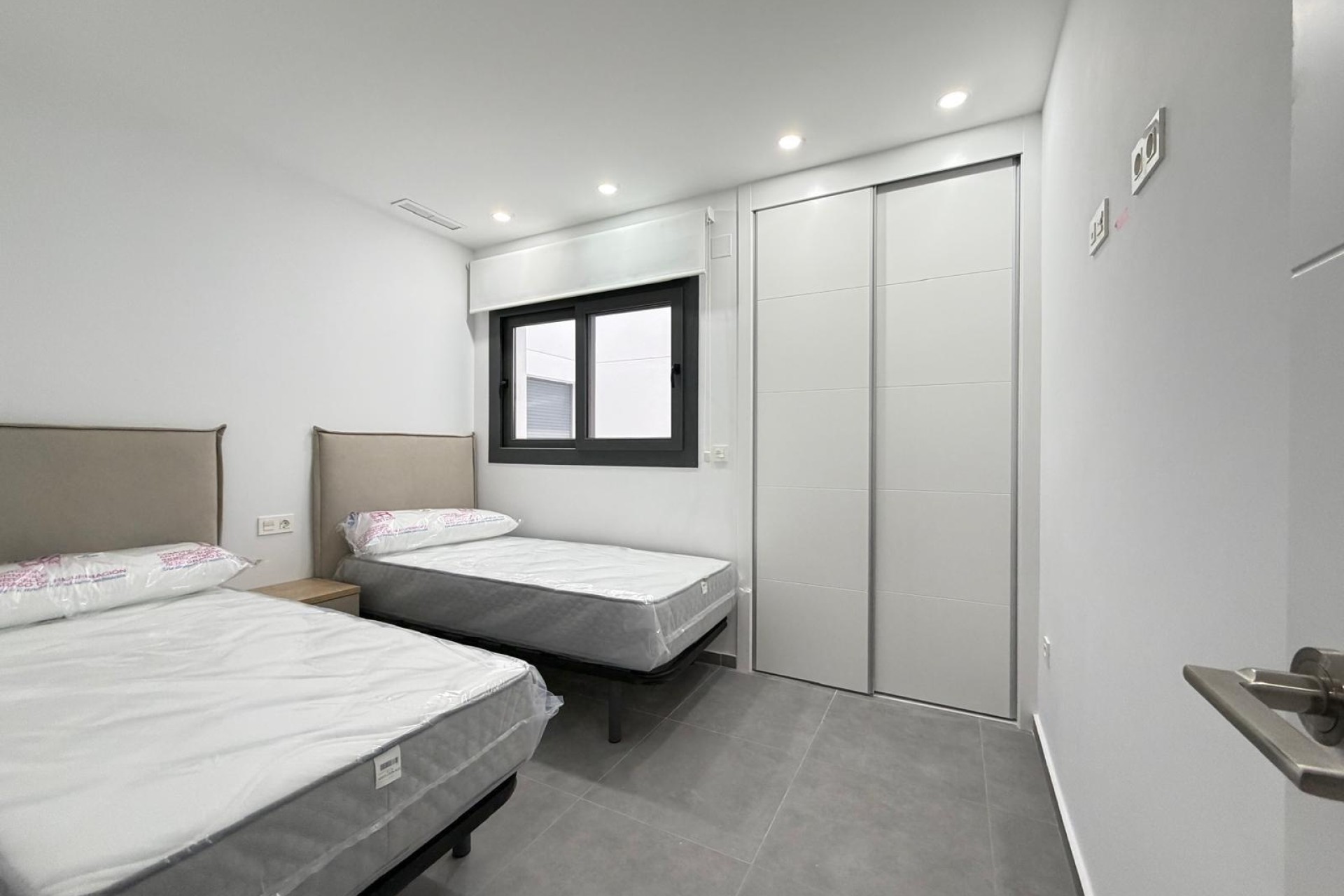 Venta - Apartamento / Piso -
Torrevieja