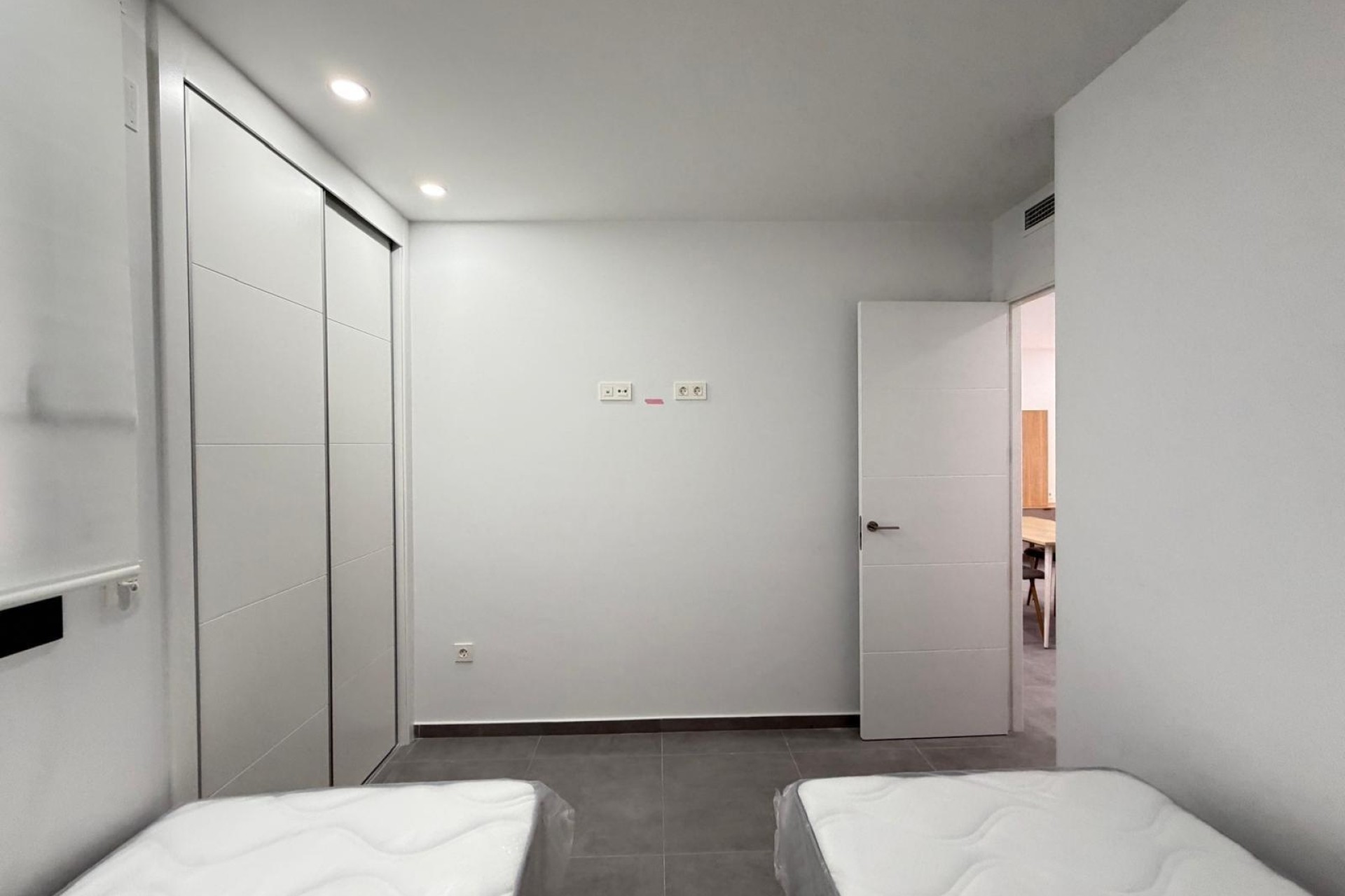 Venta - Apartamento / Piso -
Torrevieja