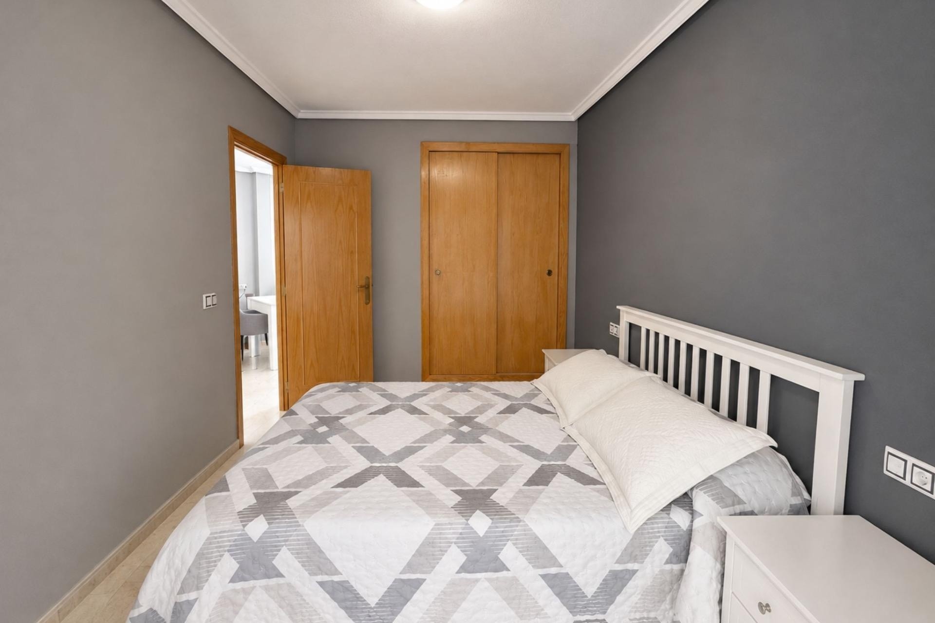 Venta - Apartamento / Piso -
Torrevieja