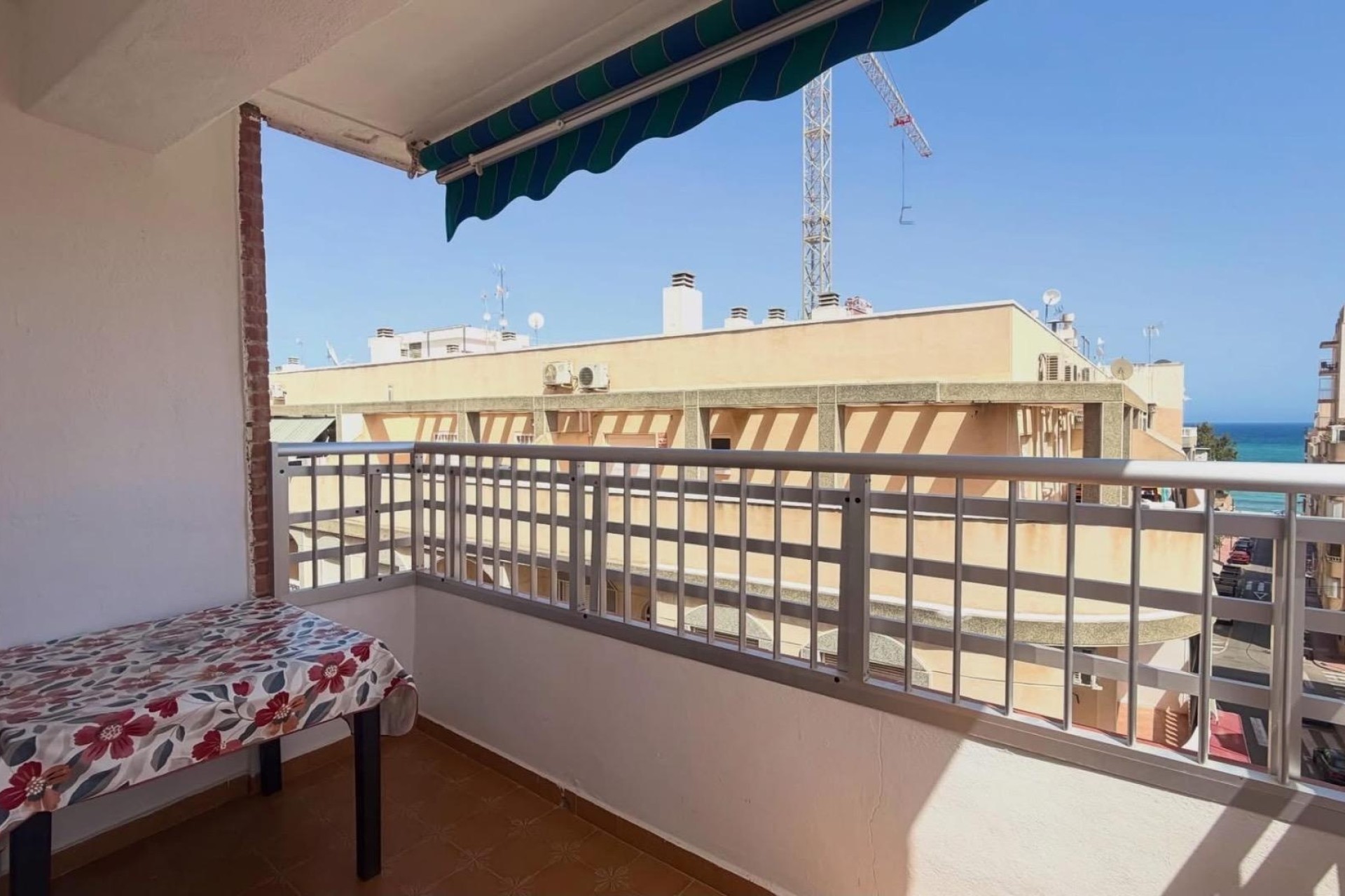 Venta - Apartamento / Piso -
Torrevieja