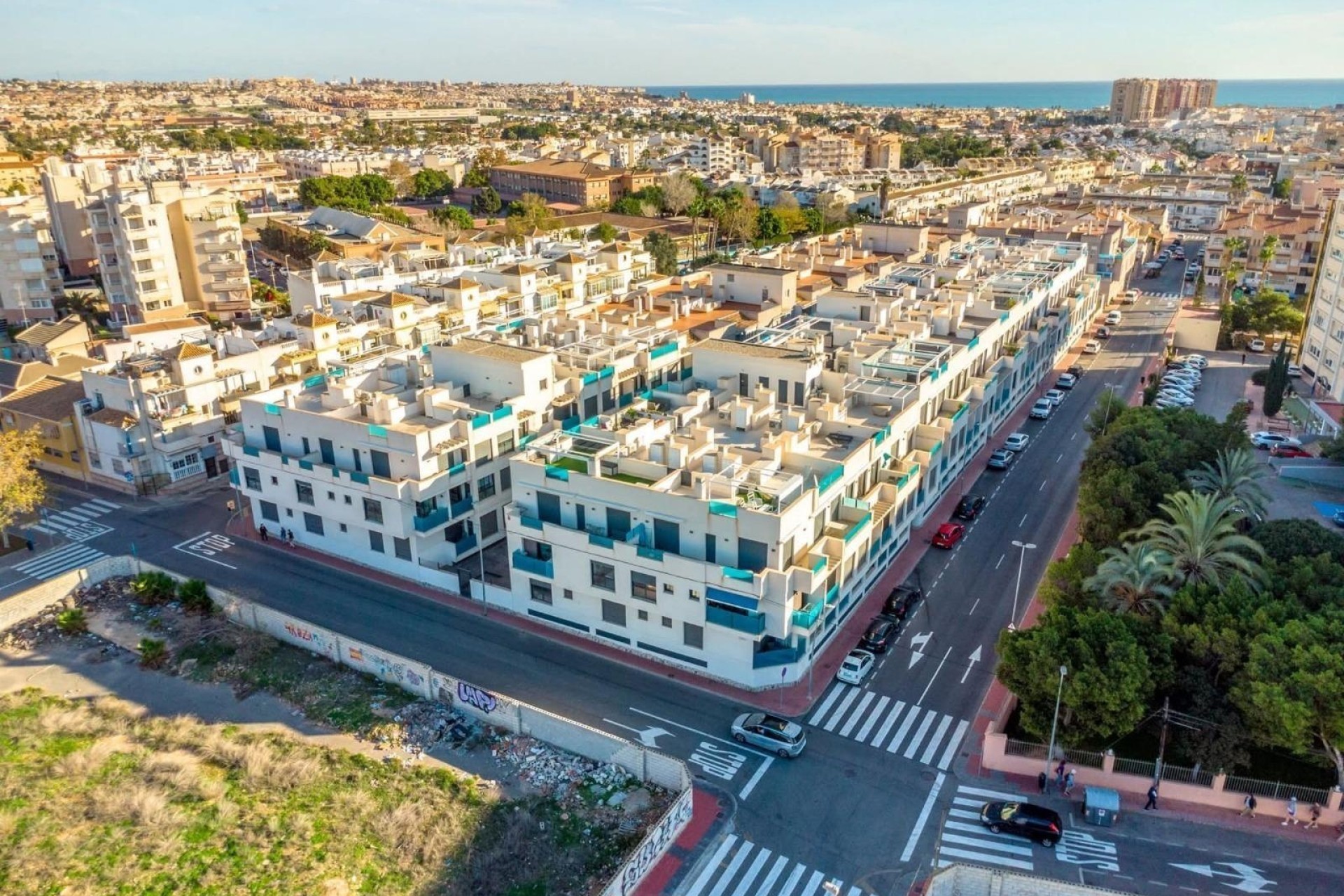 Venta - Apartamento / Piso -
Torrevieja