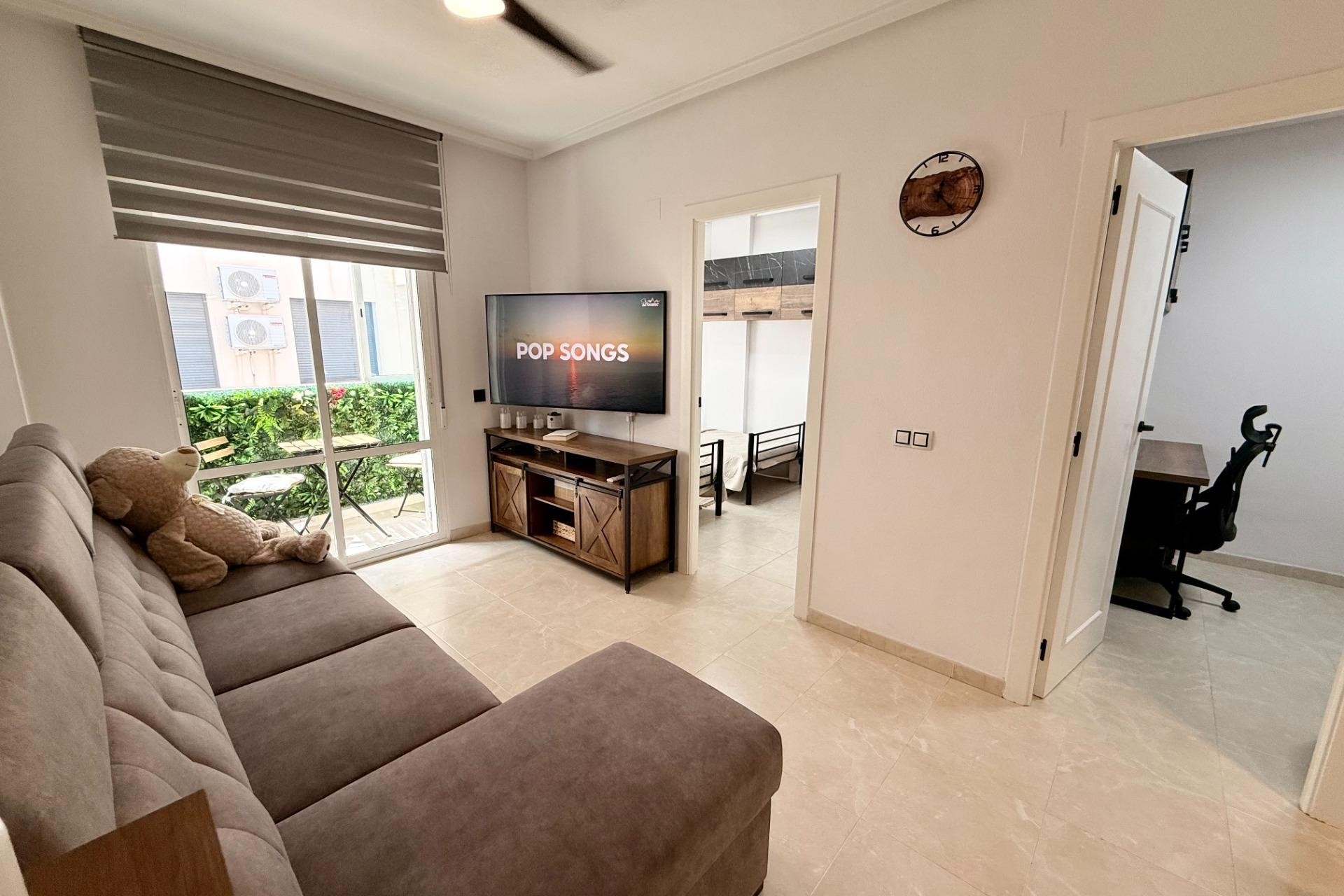 Venta - Apartamento / Piso -
Torrevieja