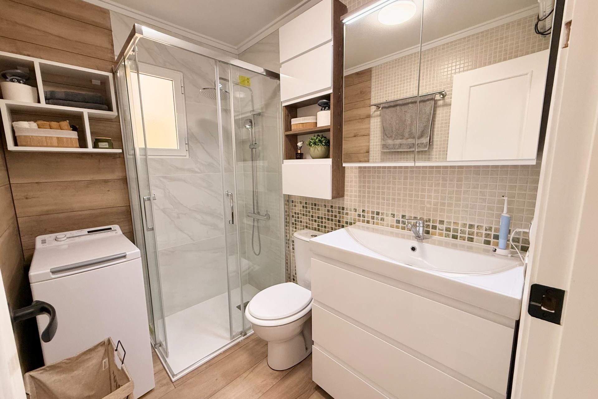 Venta - Apartamento / Piso -
Torrevieja