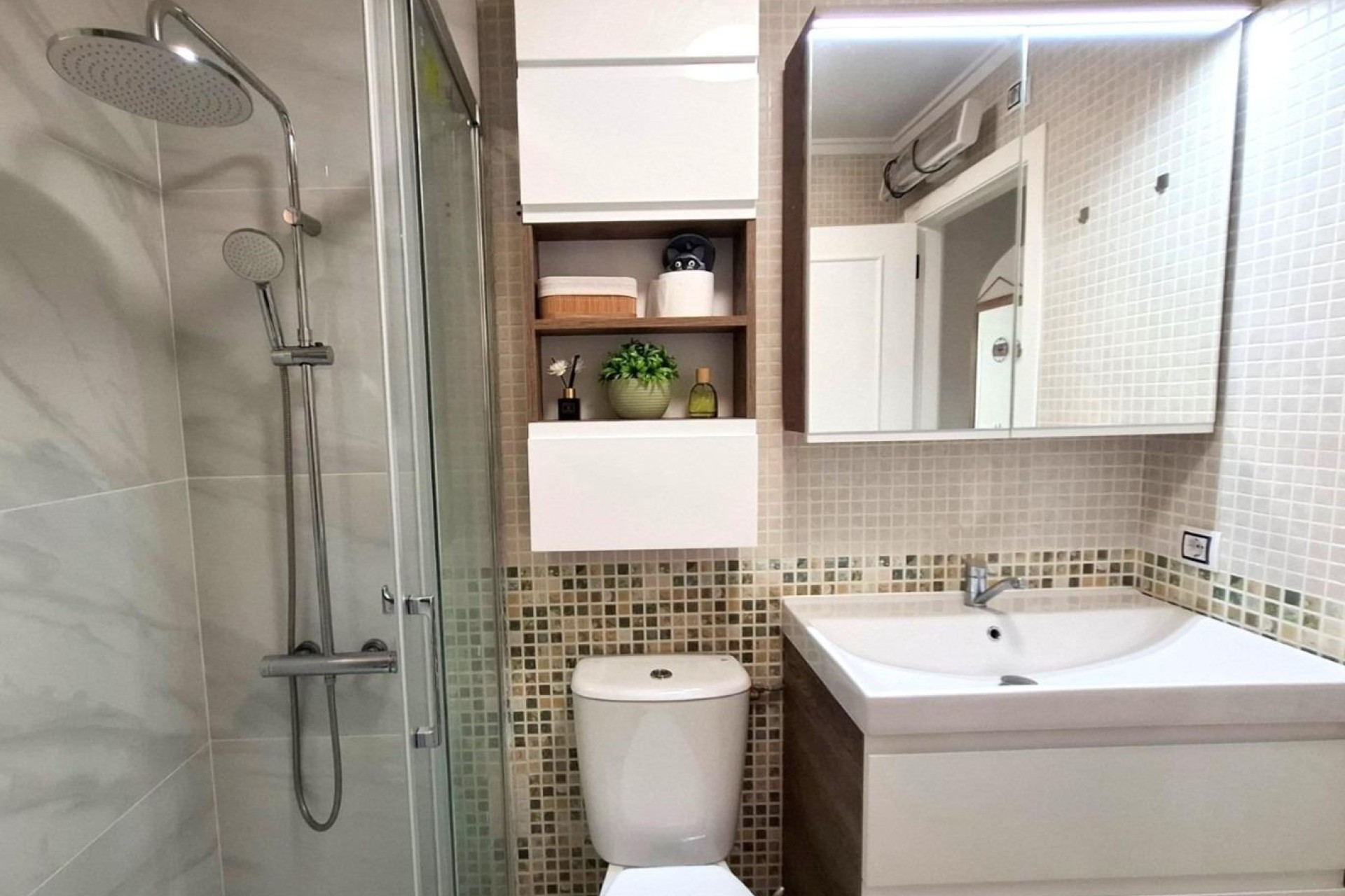 Venta - Apartamento / Piso -
Torrevieja