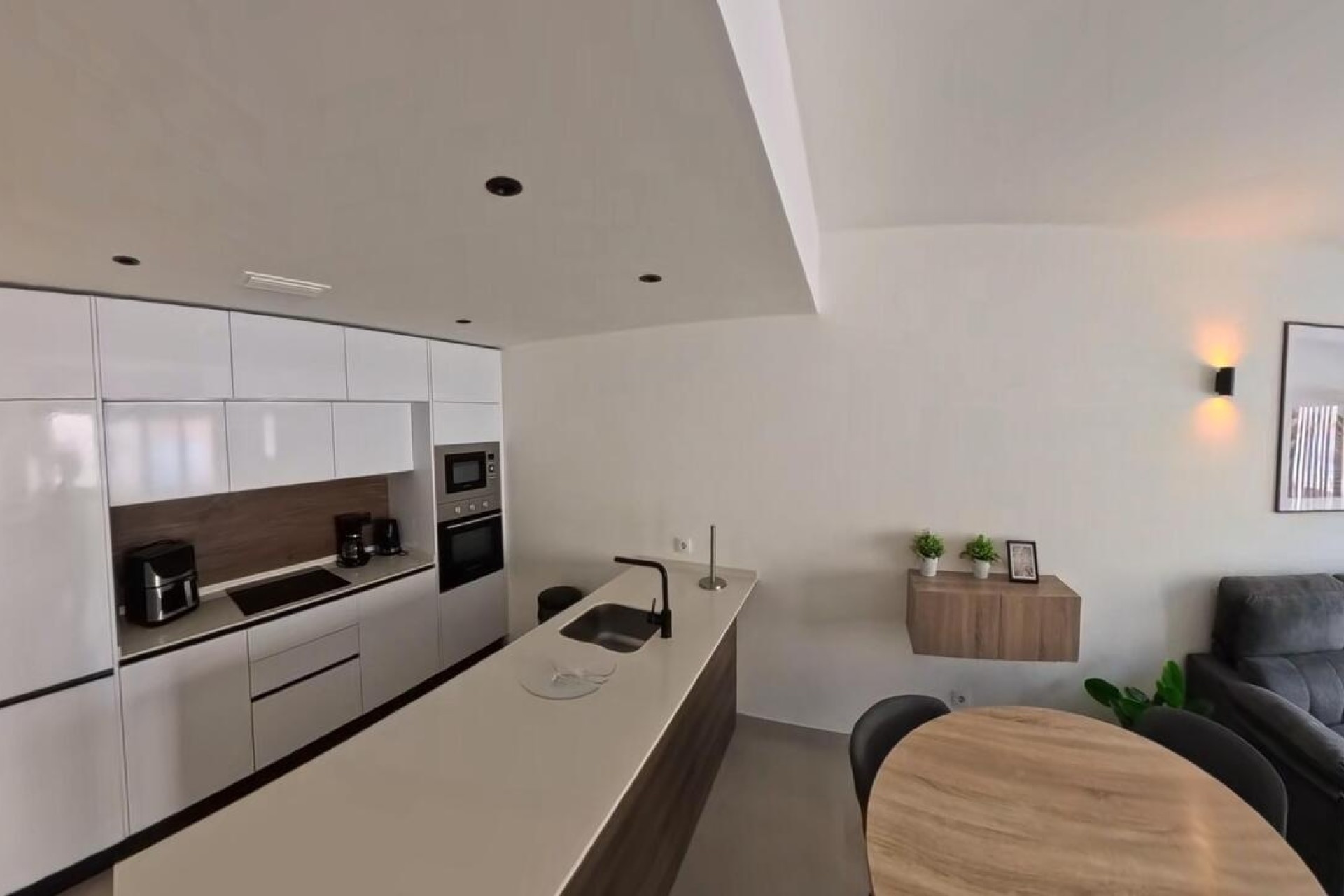 Venta - Apartamento / Piso -
Torrevieja