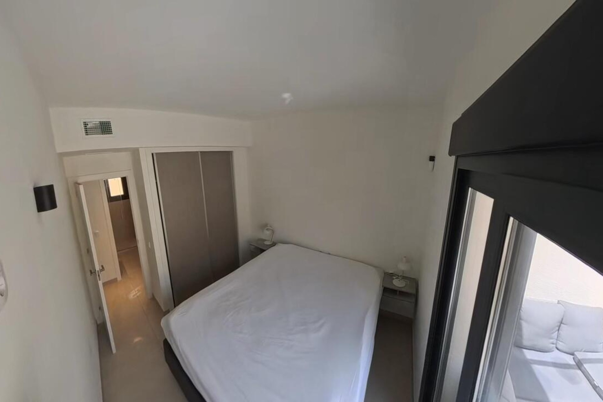 Venta - Apartamento / Piso -
Torrevieja