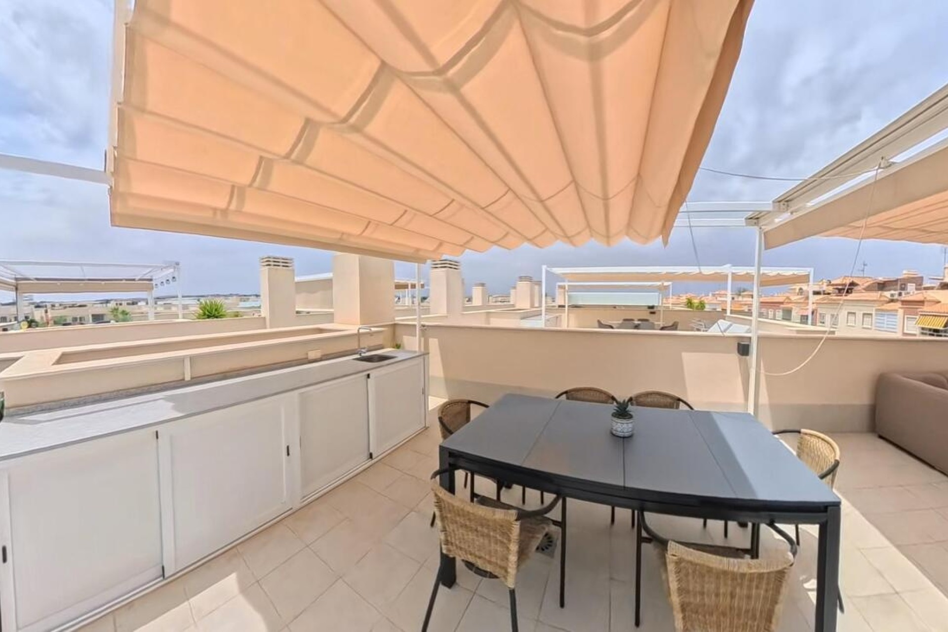 Venta - Apartamento / Piso -
Torrevieja