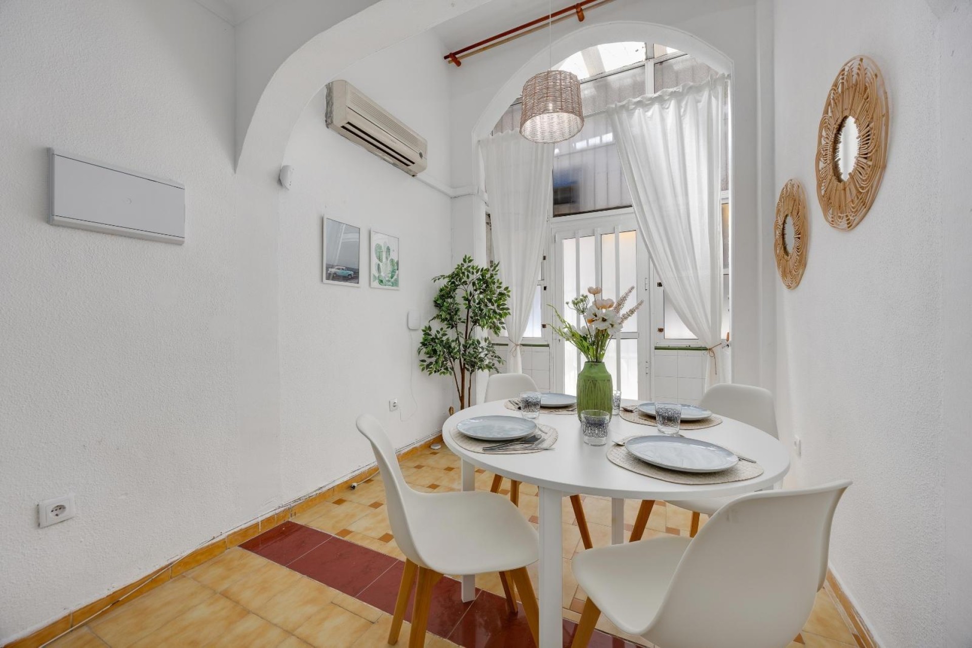 Venta - Apartamento / Piso -
Torrevieja