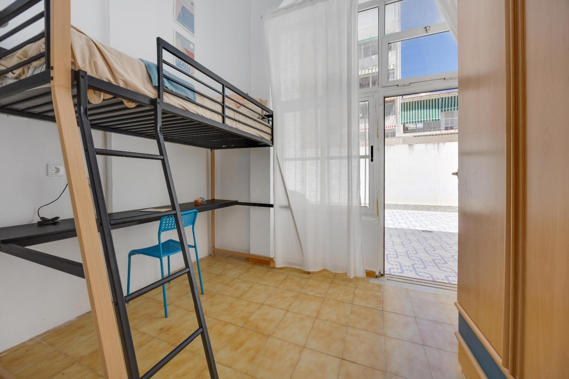 Venta - Apartamento / Piso -
Torrevieja