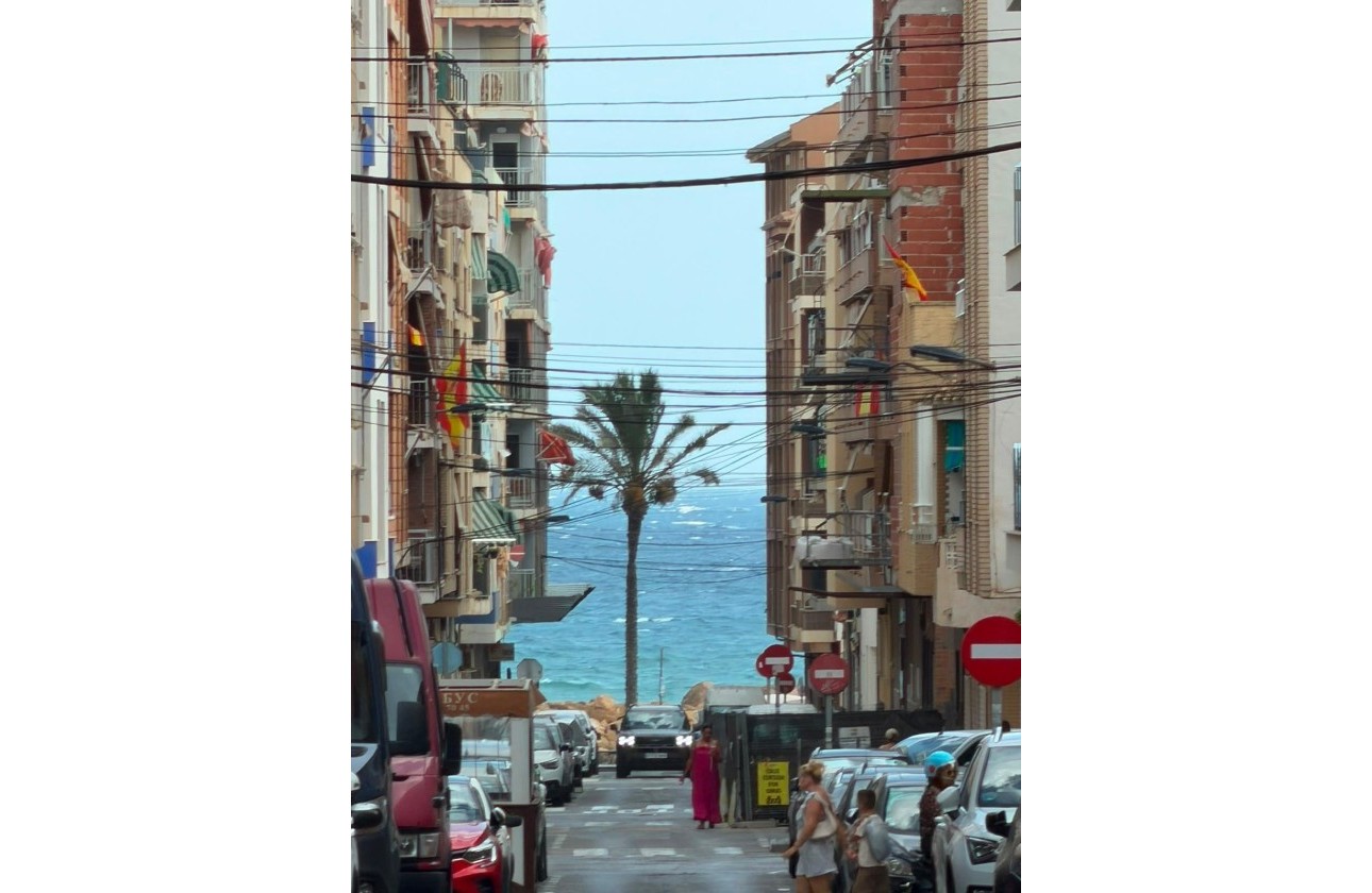 Venta - Apartamento / Piso -
Torrevieja