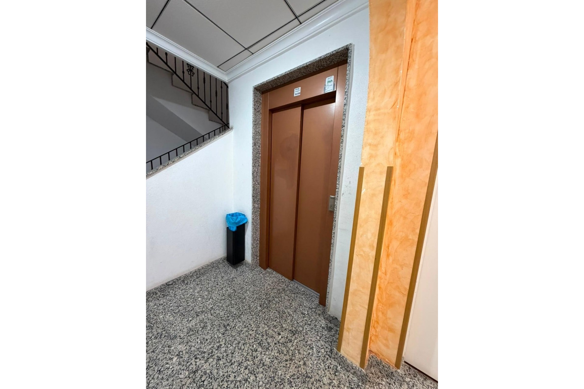 Venta - Apartamento / Piso -
Torrevieja
