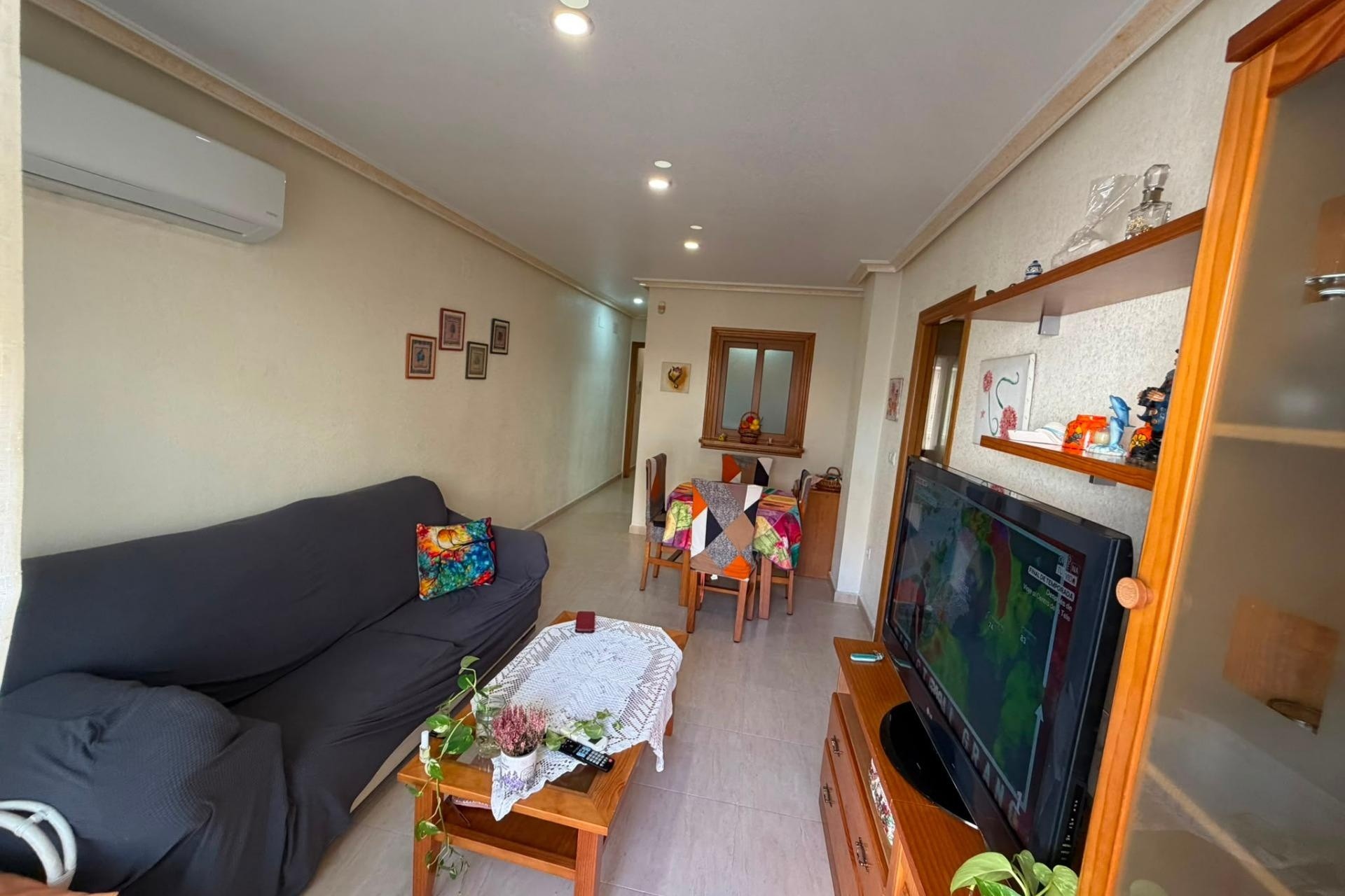Venta - Apartamento / Piso -
Torrevieja