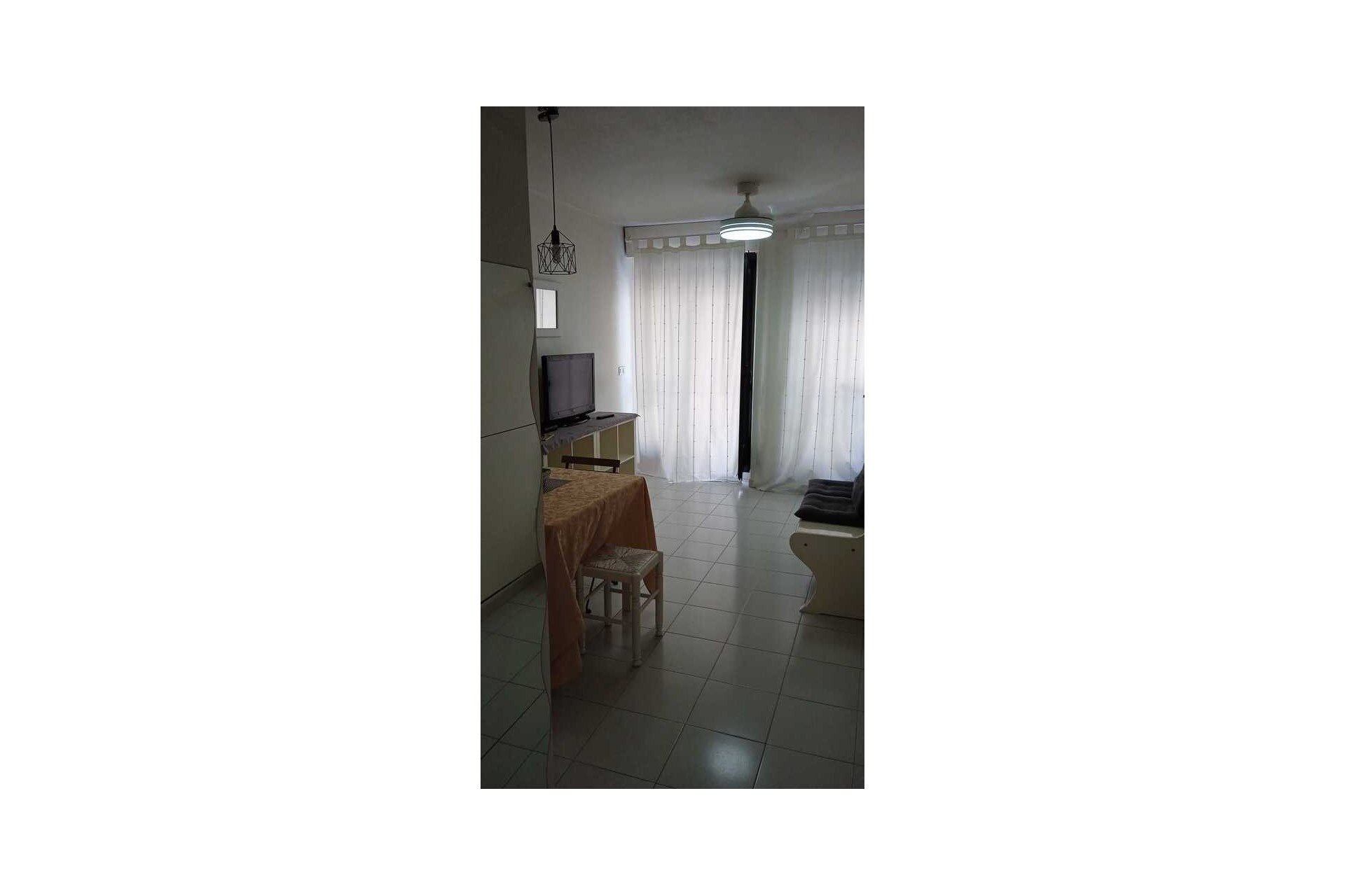 Venta - Apartamento / Piso -
Torrevieja