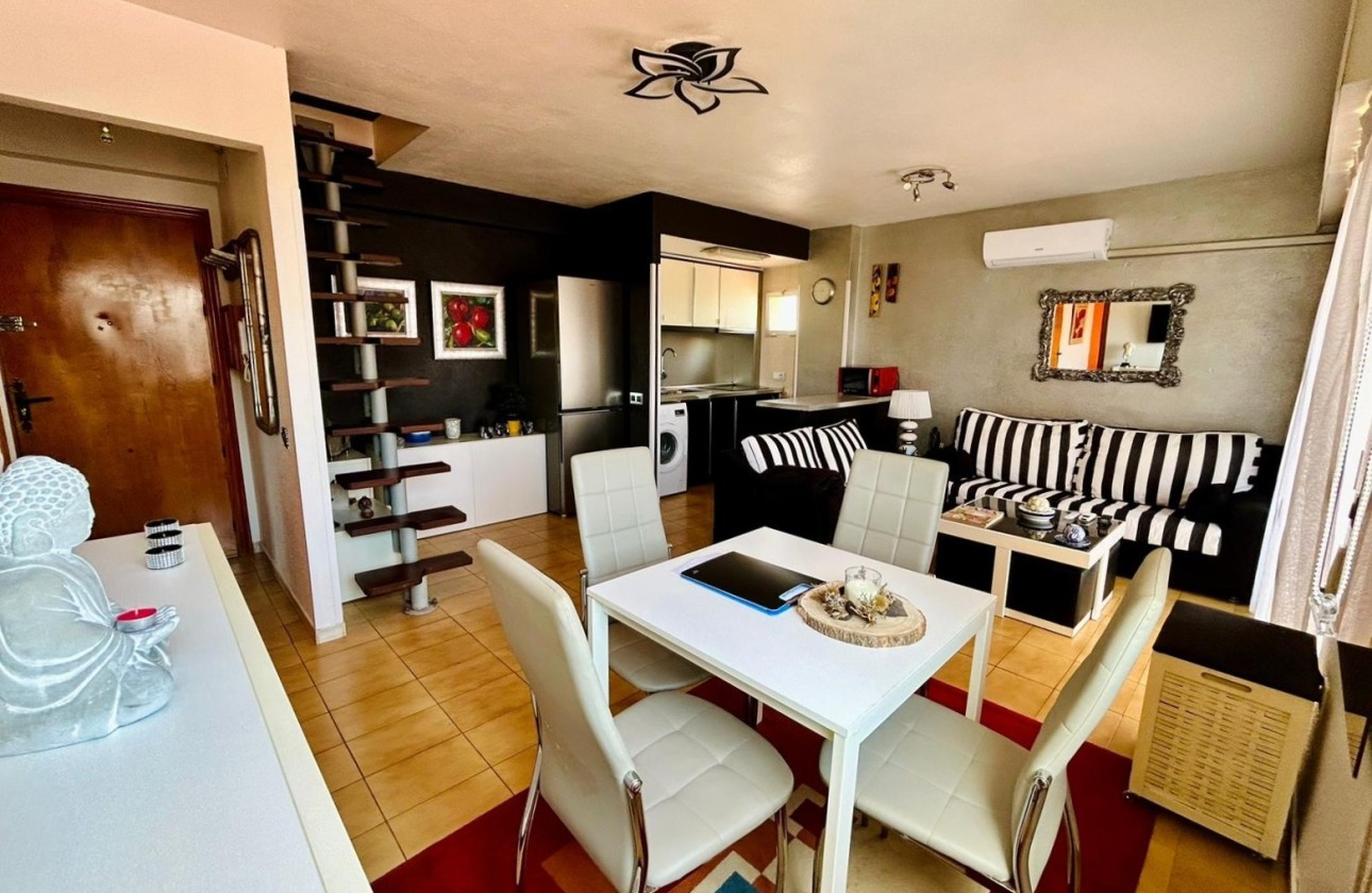 Venta - Apartamento / Piso -
Torrevieja