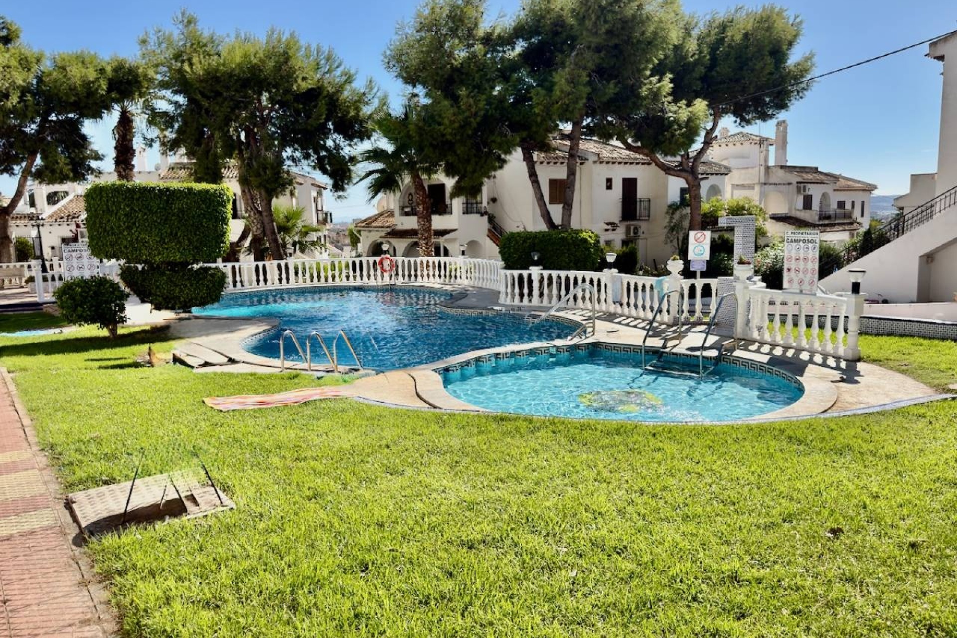 Venta - Apartamento / Piso -
Torrevieja