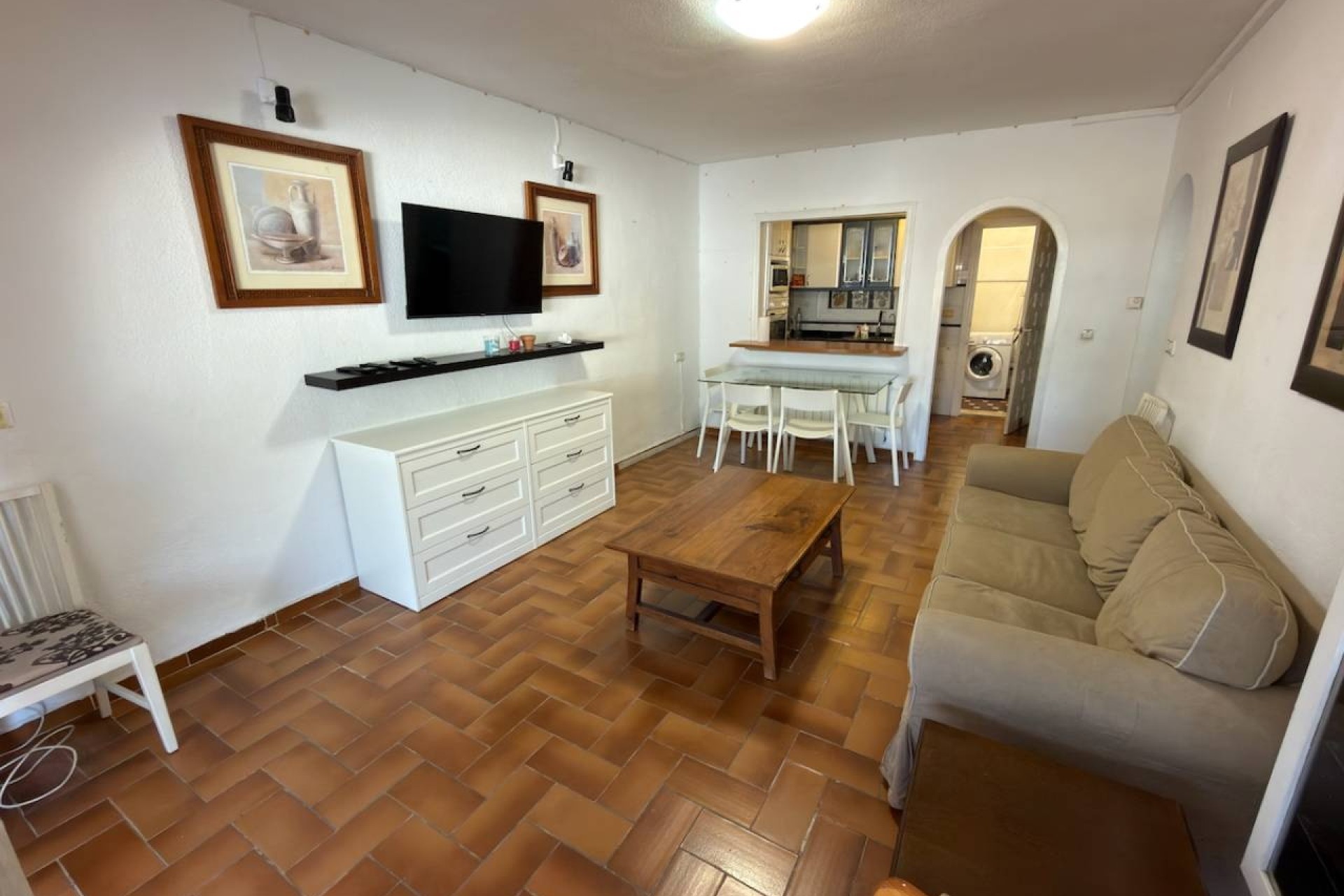 Venta - Apartamento / Piso -
Torrevieja