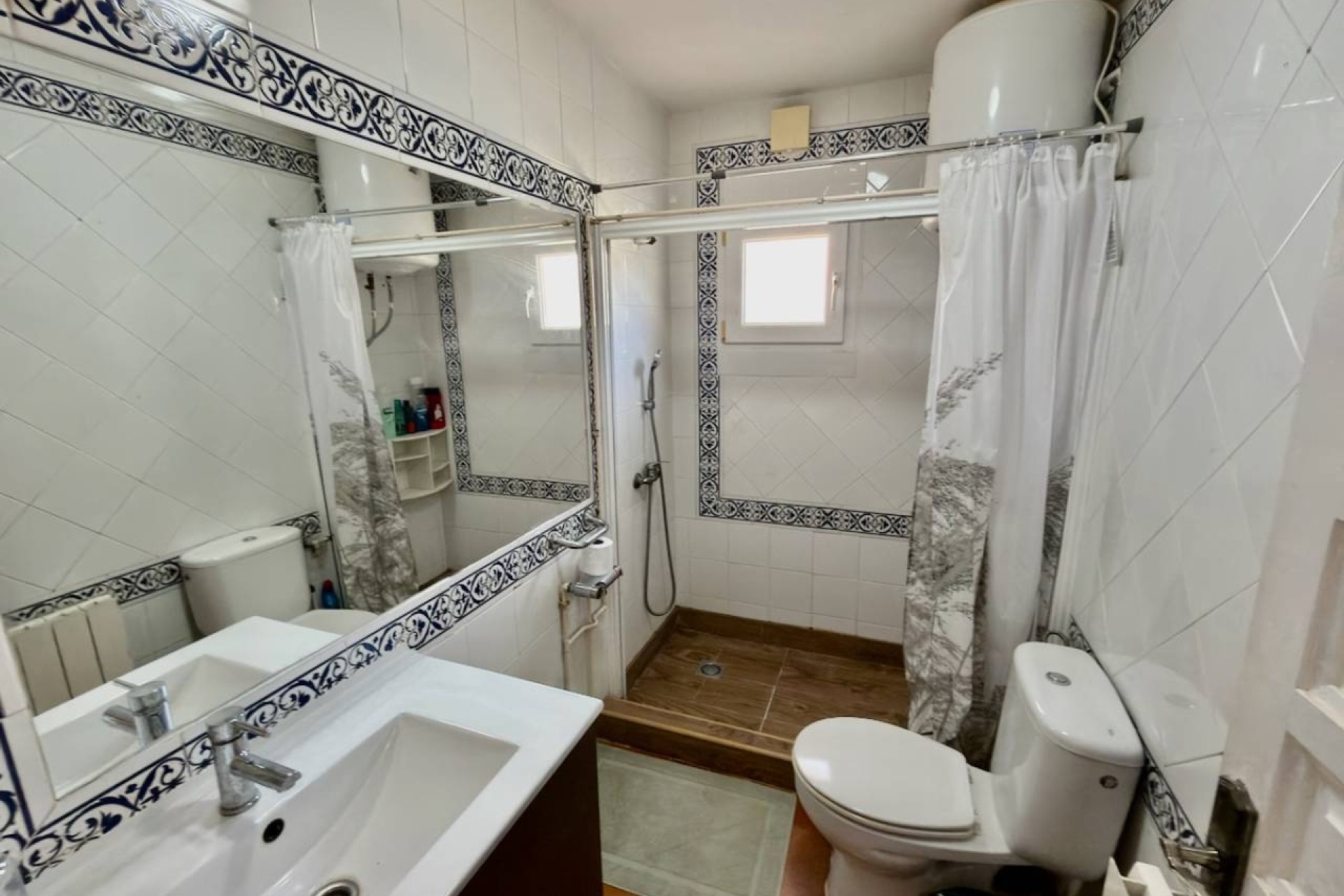 Venta - Apartamento / Piso -
Torrevieja