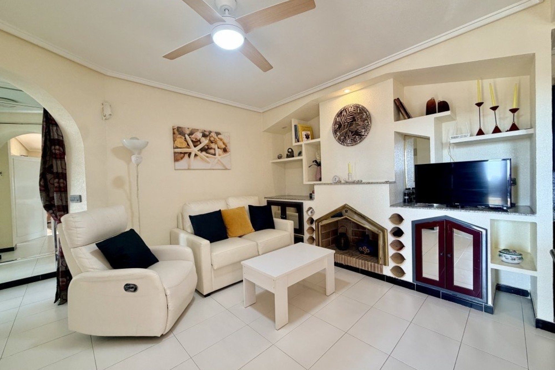 Venta - Apartamento / Piso -
Torrevieja