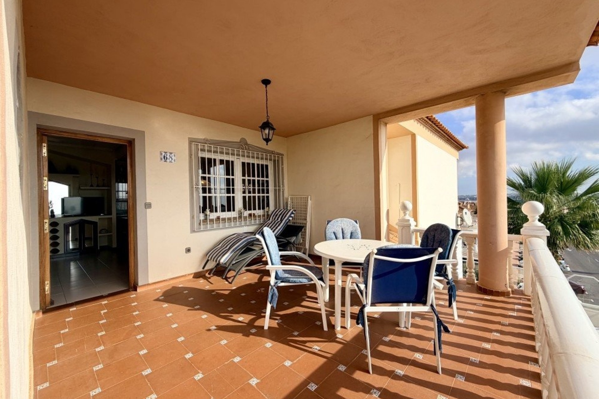 Venta - Apartamento / Piso -
Torrevieja