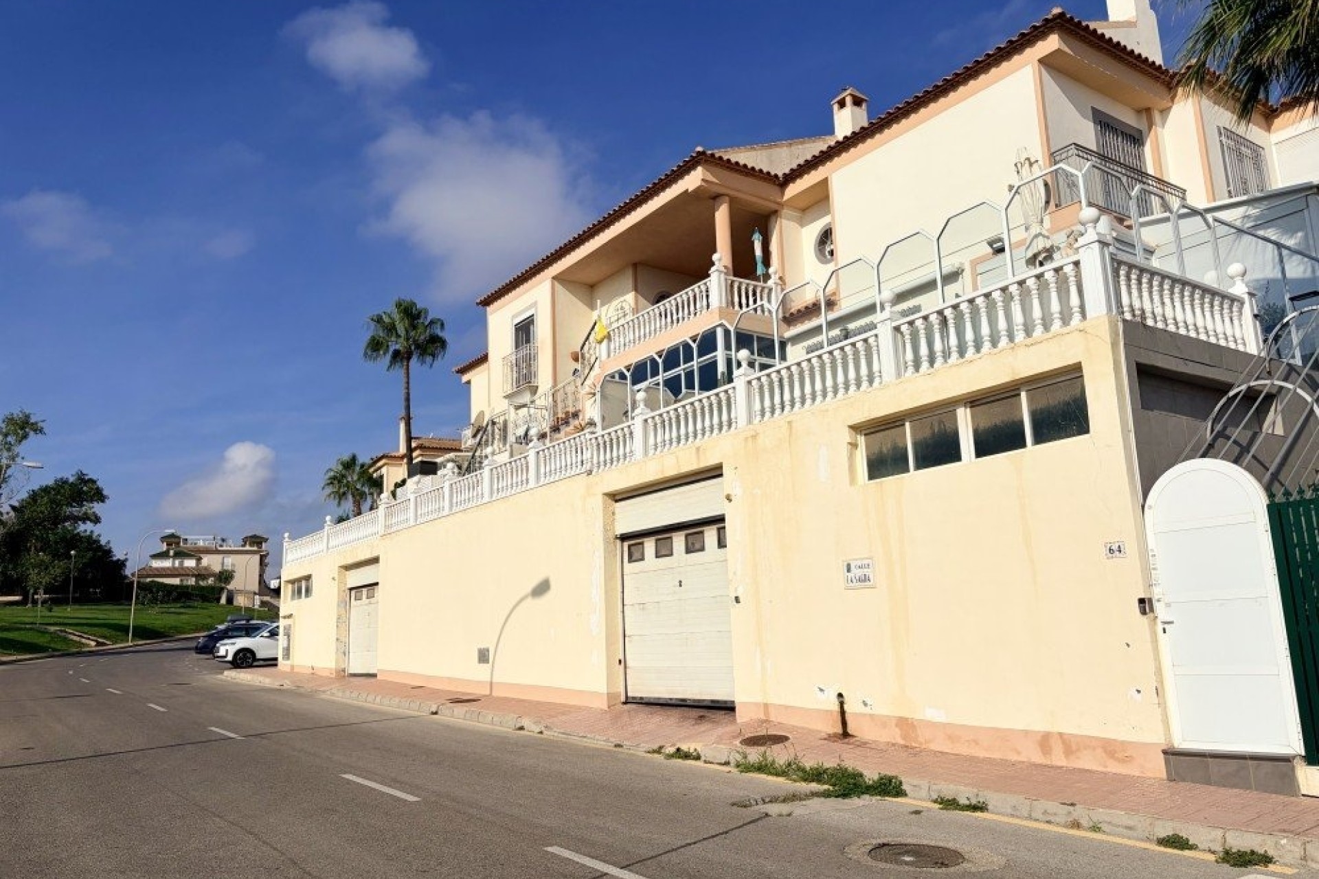 Venta - Apartamento / Piso -
Torrevieja