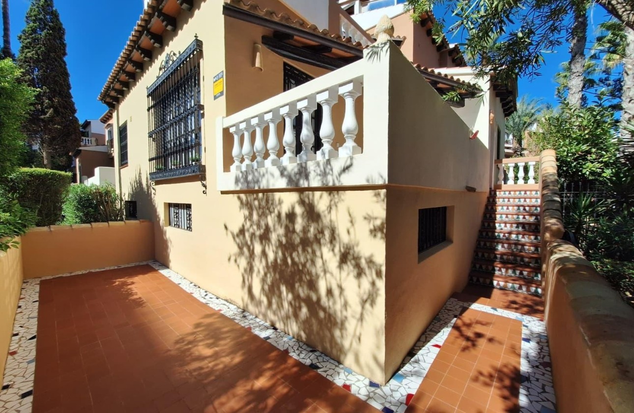 Venta - Apartamento / Piso -
Torrevieja