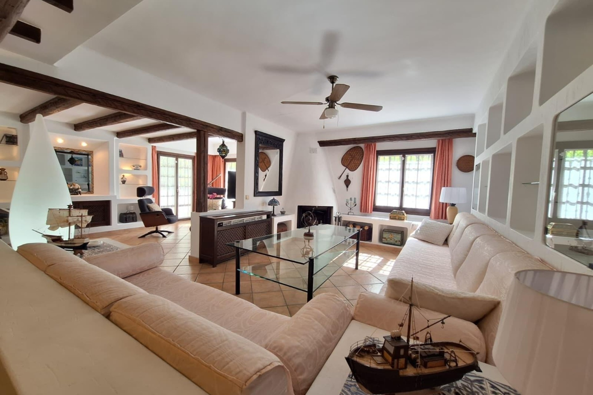 Venta - Apartamento / Piso -
Torrevieja