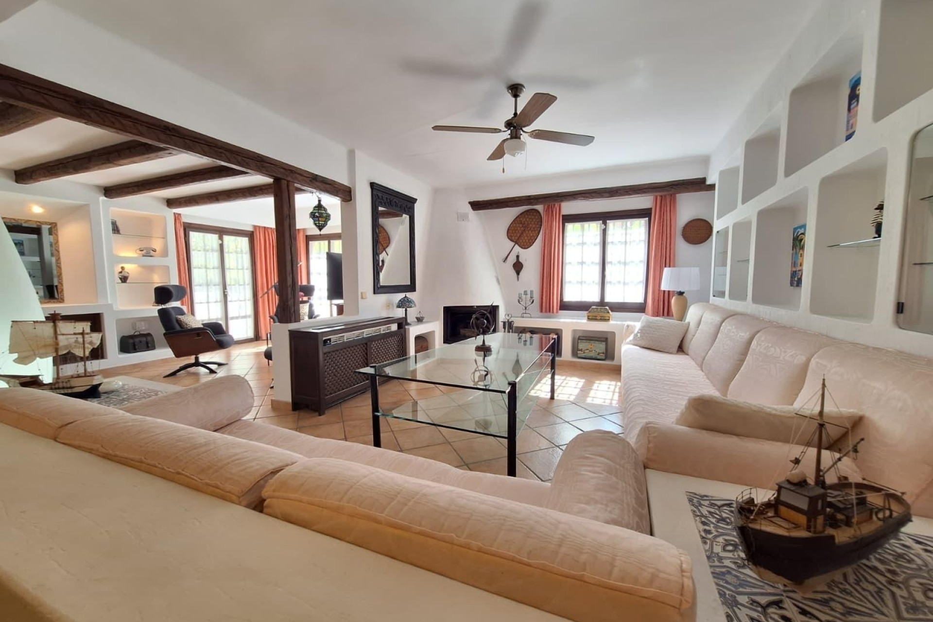 Venta - Apartamento / Piso -
Torrevieja