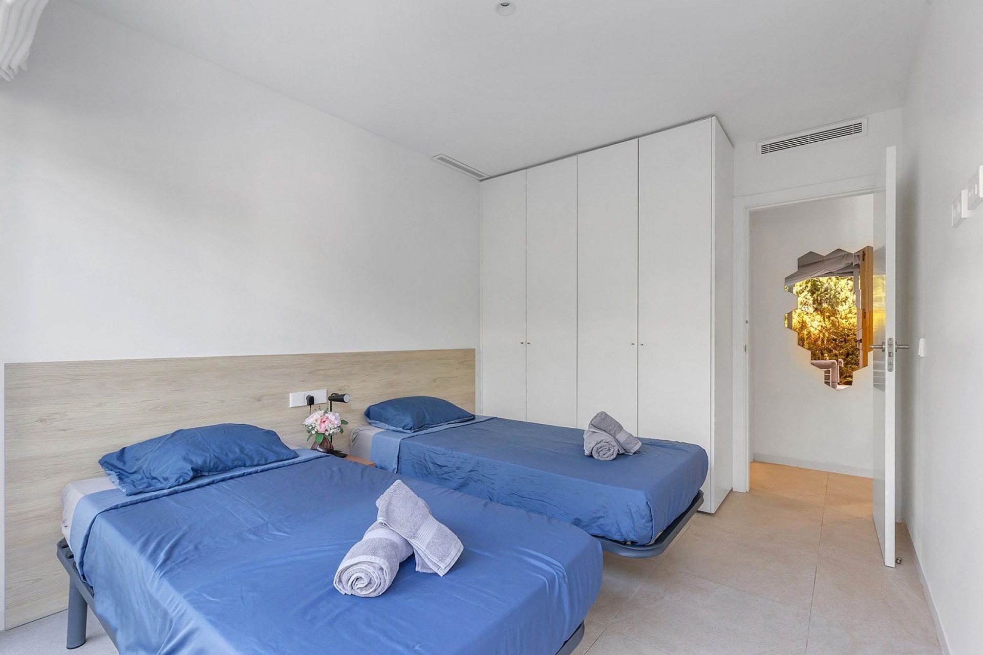 Venta - Apartamento / Piso -
Torrevieja
