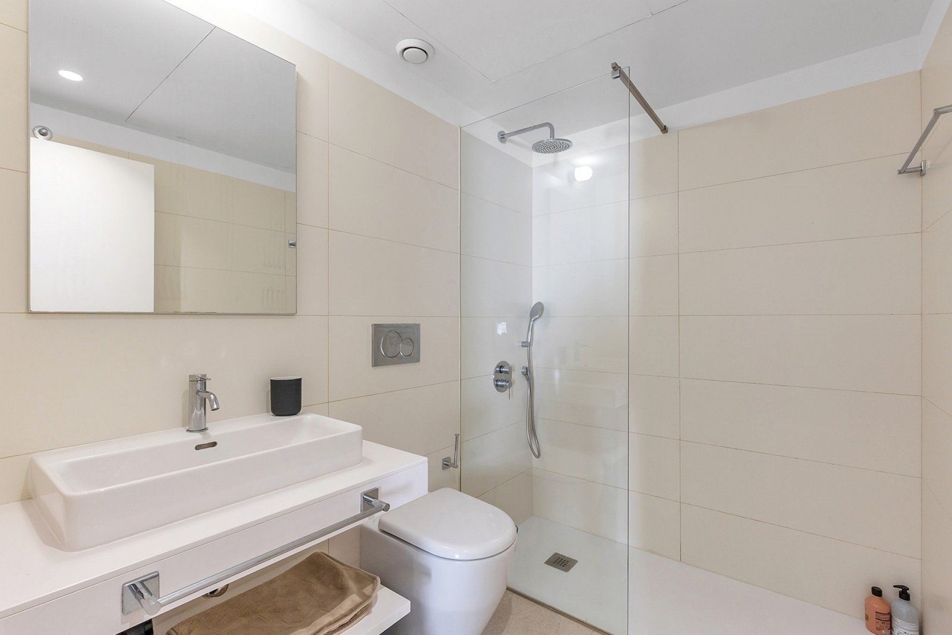 Venta - Apartamento / Piso -
Torrevieja