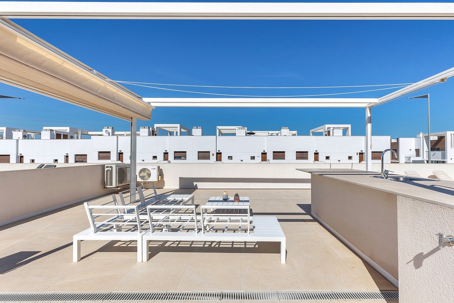 Venta - Apartamento / Piso -
Torrevieja