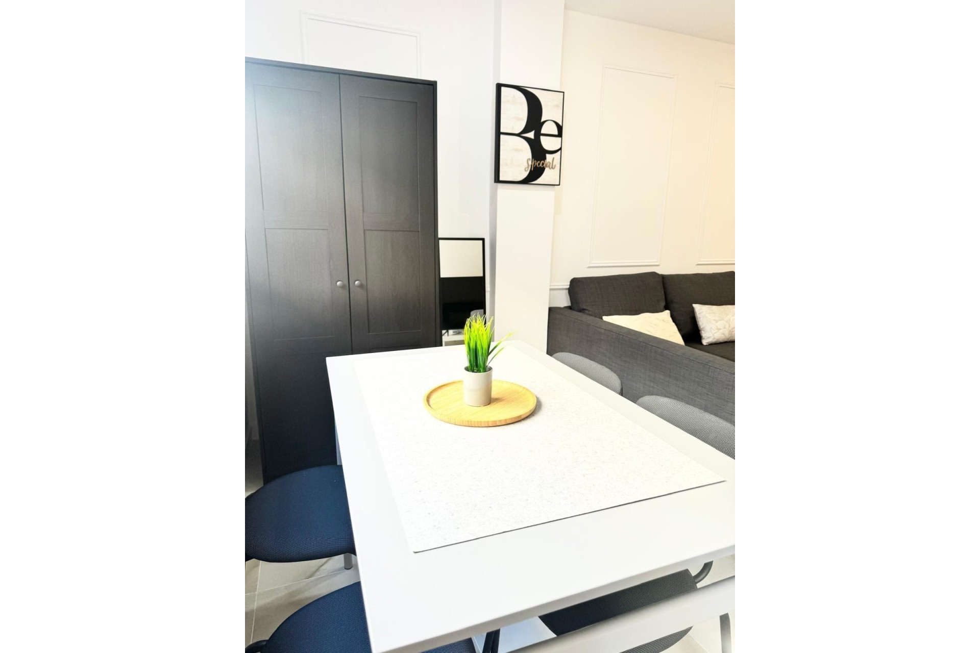 Venta - Apartamento / Piso -
Torrevieja
