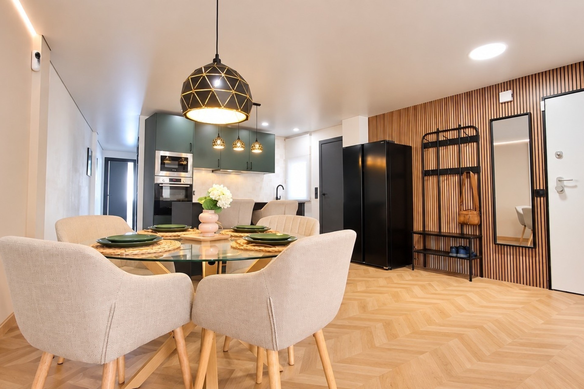 Venta - Apartamento / Piso -
Torrevieja