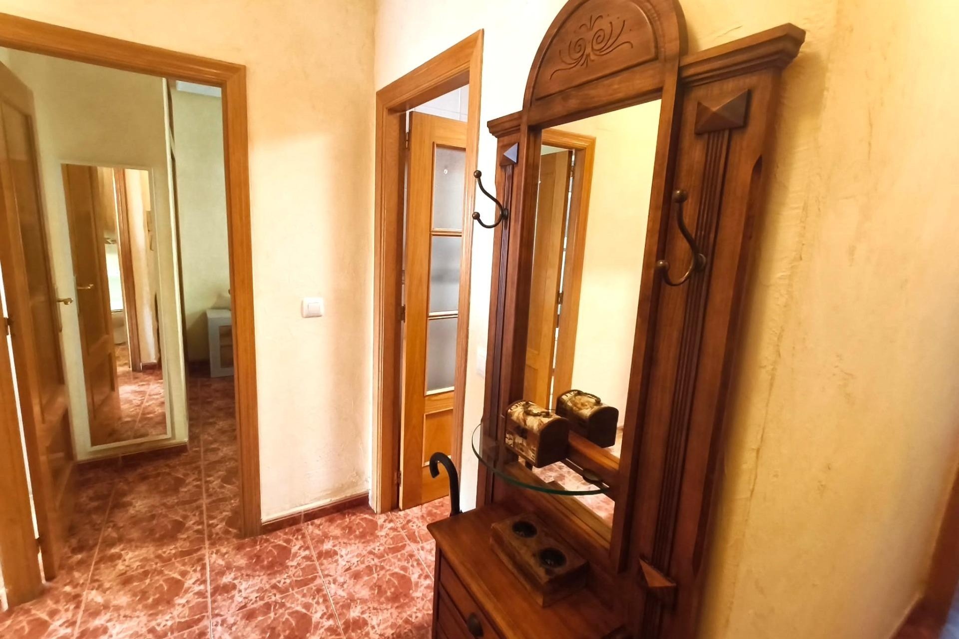 Venta - Apartamento / Piso -
Torrevieja