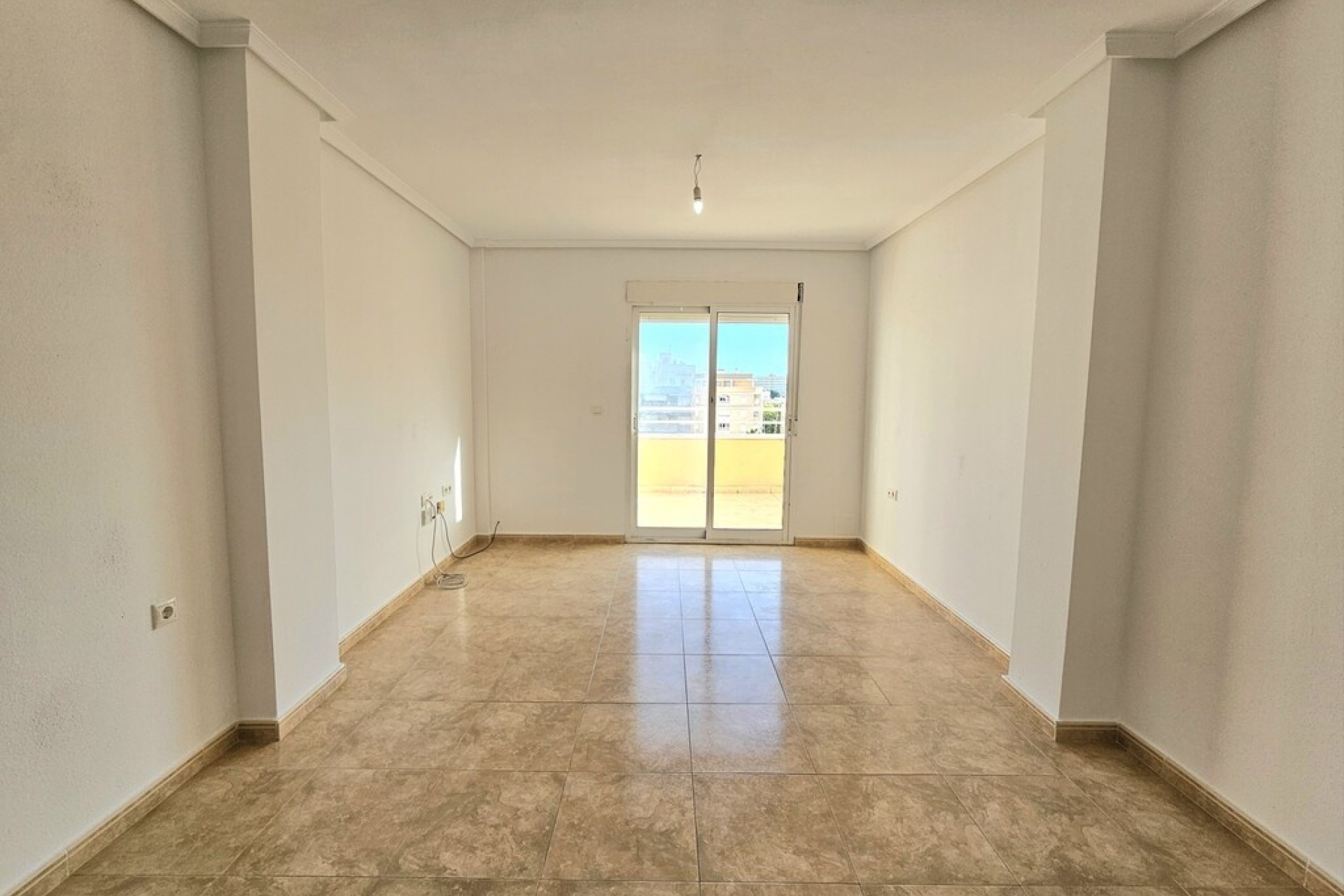 Venta - Apartamento / Piso -
Torrevieja