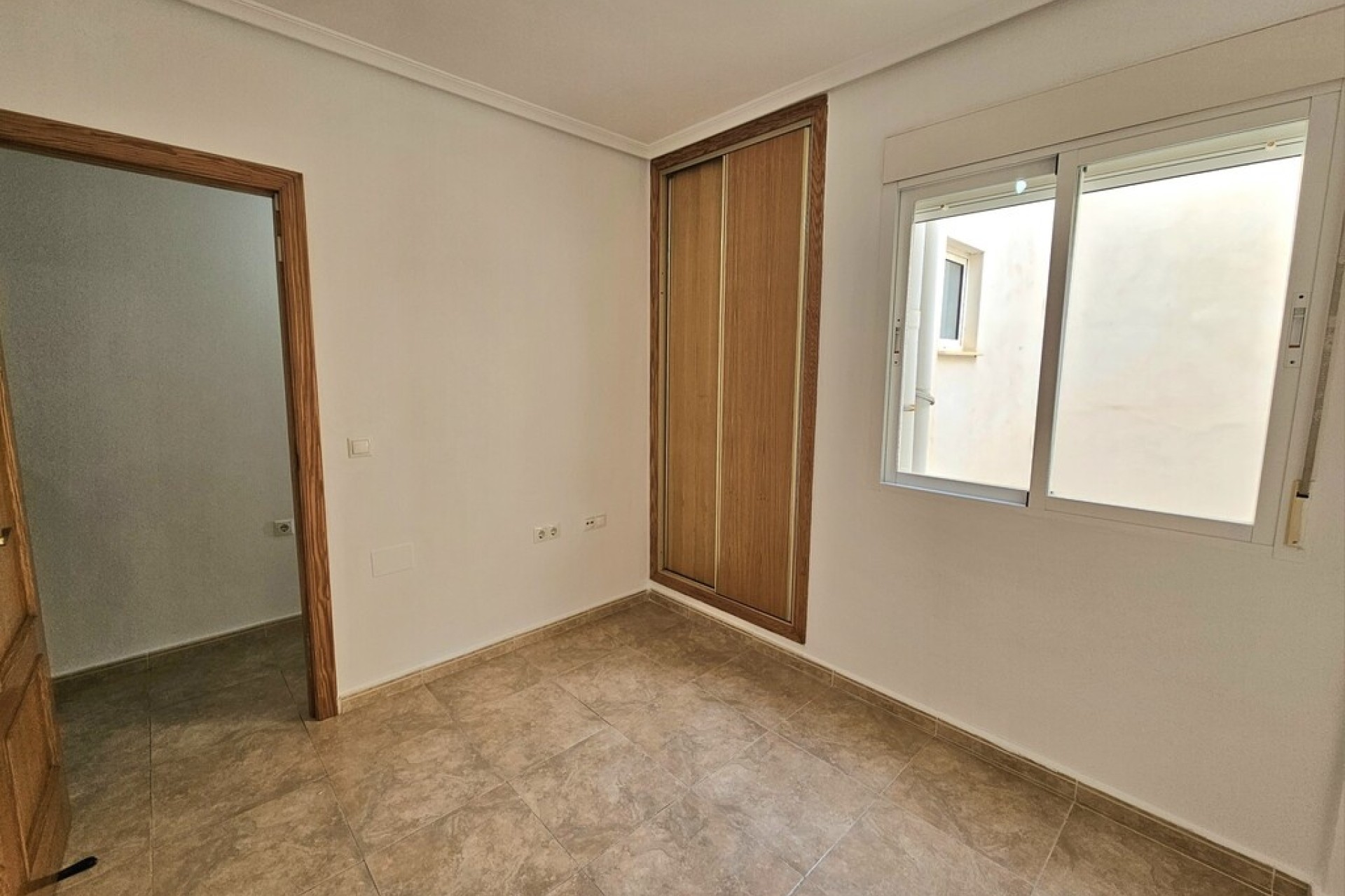 Venta - Apartamento / Piso -
Torrevieja