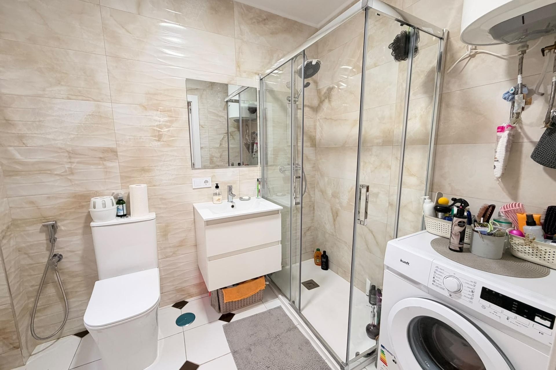 Venta - Apartamento / Piso -
Torrevieja
