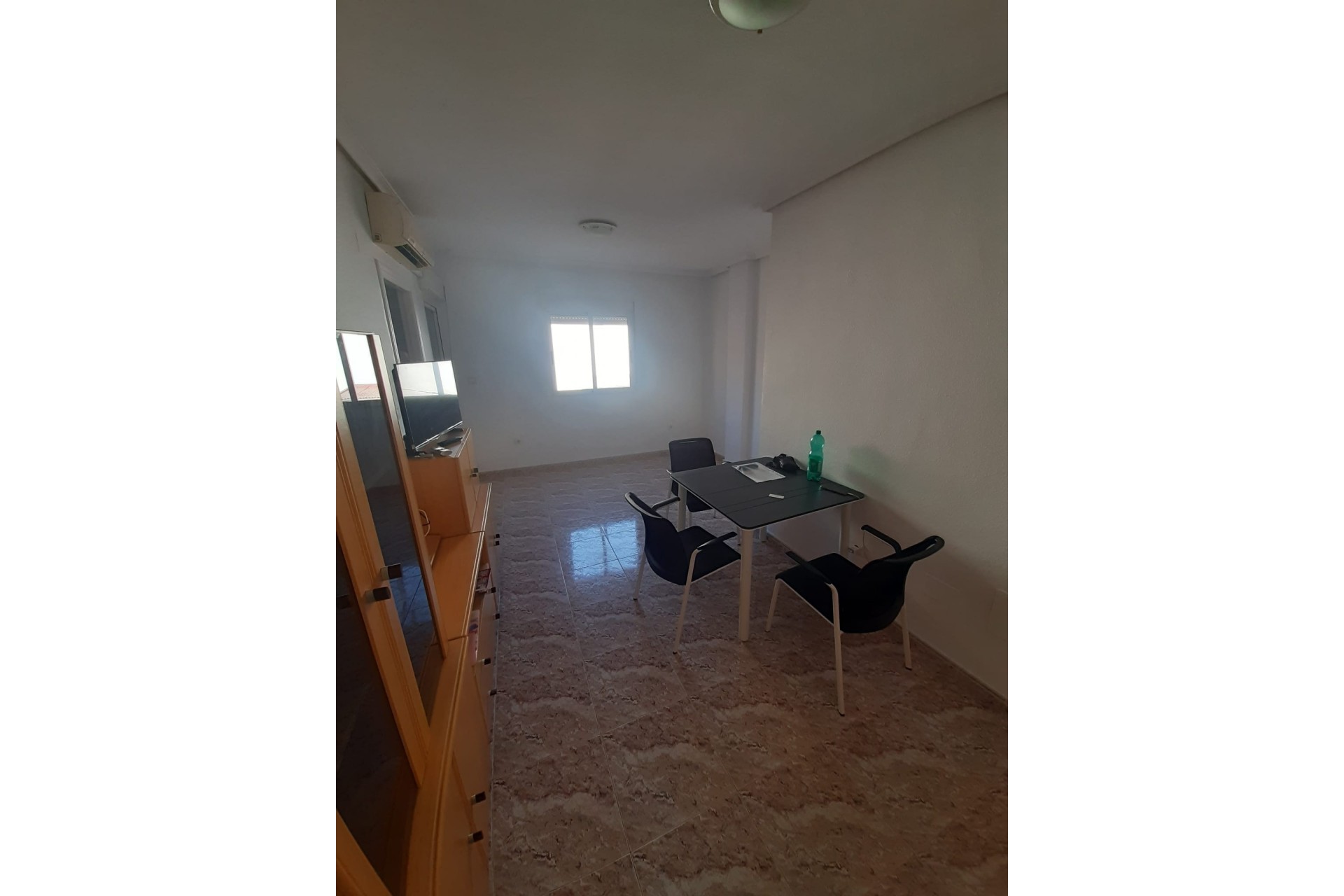 Venta - Apartamento / Piso -
Torrevieja