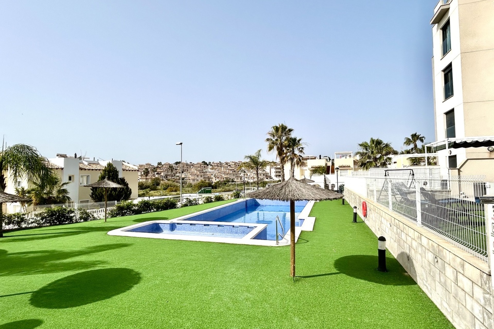 Venta - Apartamento / Piso -
Villamartín - Costa Blanca