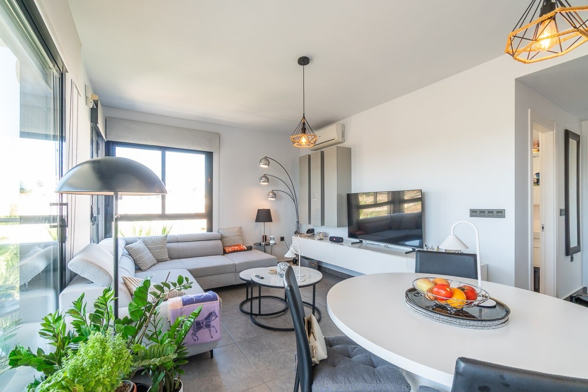 Venta - Apartamento / Piso -
Villamartín - La Fuente