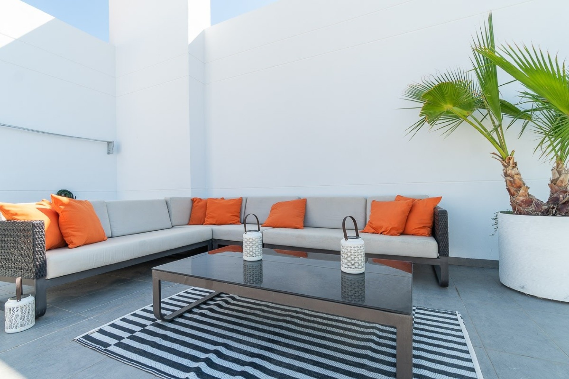 Venta - Apartamento / Piso -
Villamartín - La Fuente