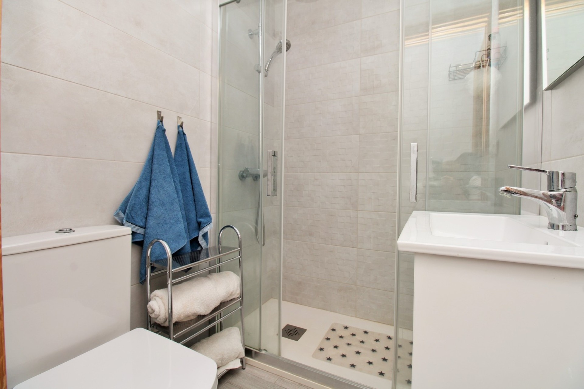Venta - Apartamento / Piso -
Villamartín - Las Violetas