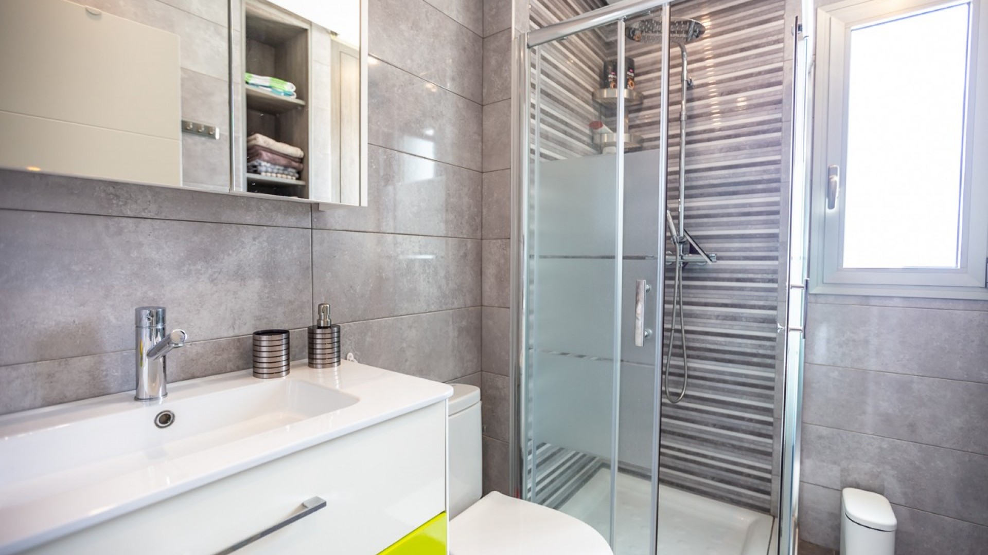 Venta - Apartamento piso -
Villamartín - Villamartin