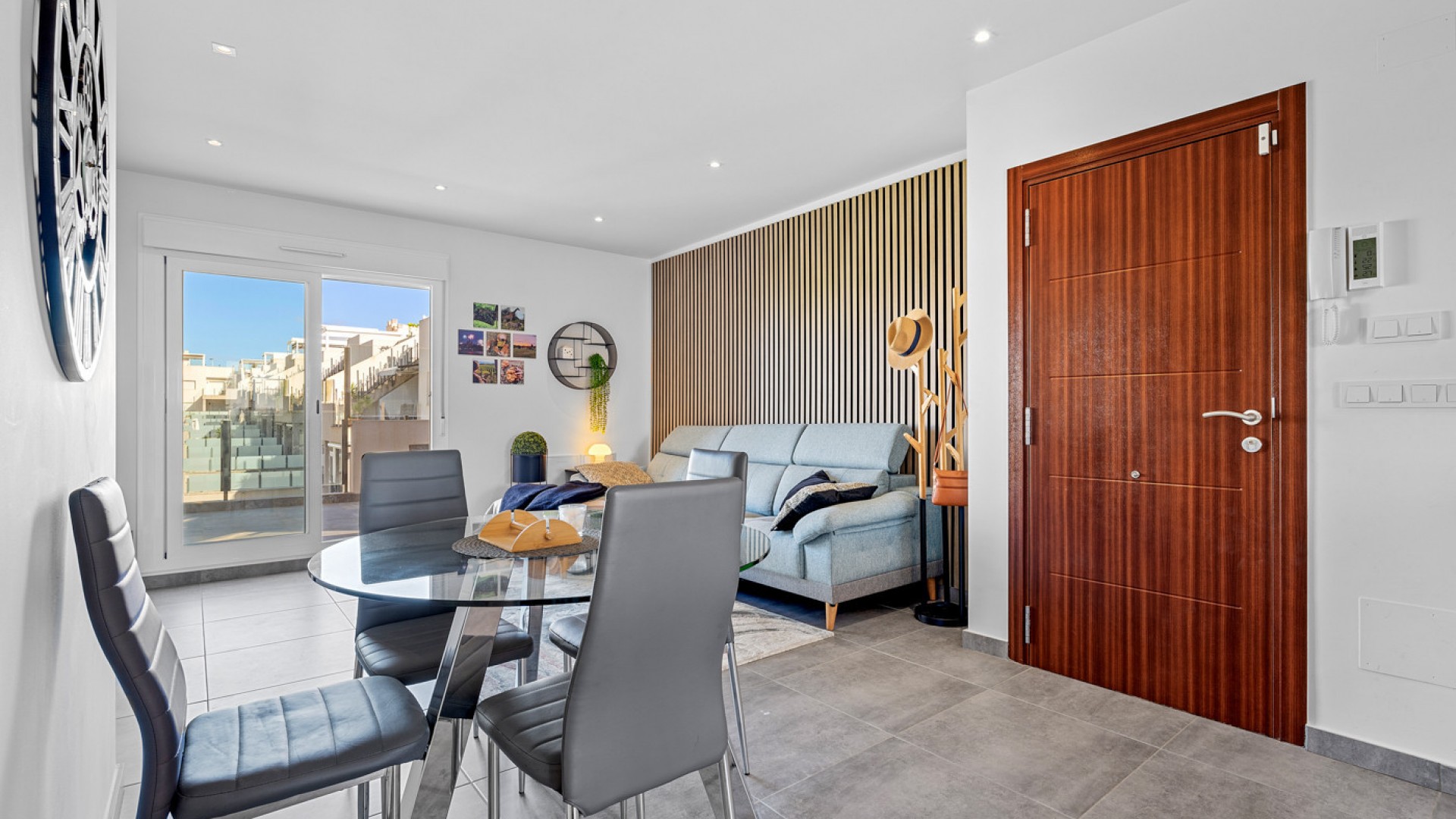 Venta - Bungalow adosado -
Torrevieja