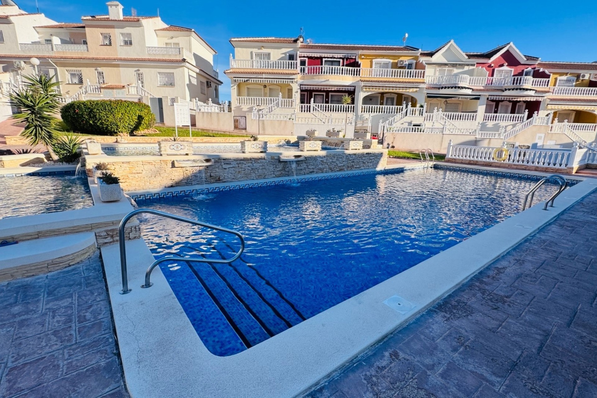 Venta - Casa adosada / Casa adosada -
Benijofar