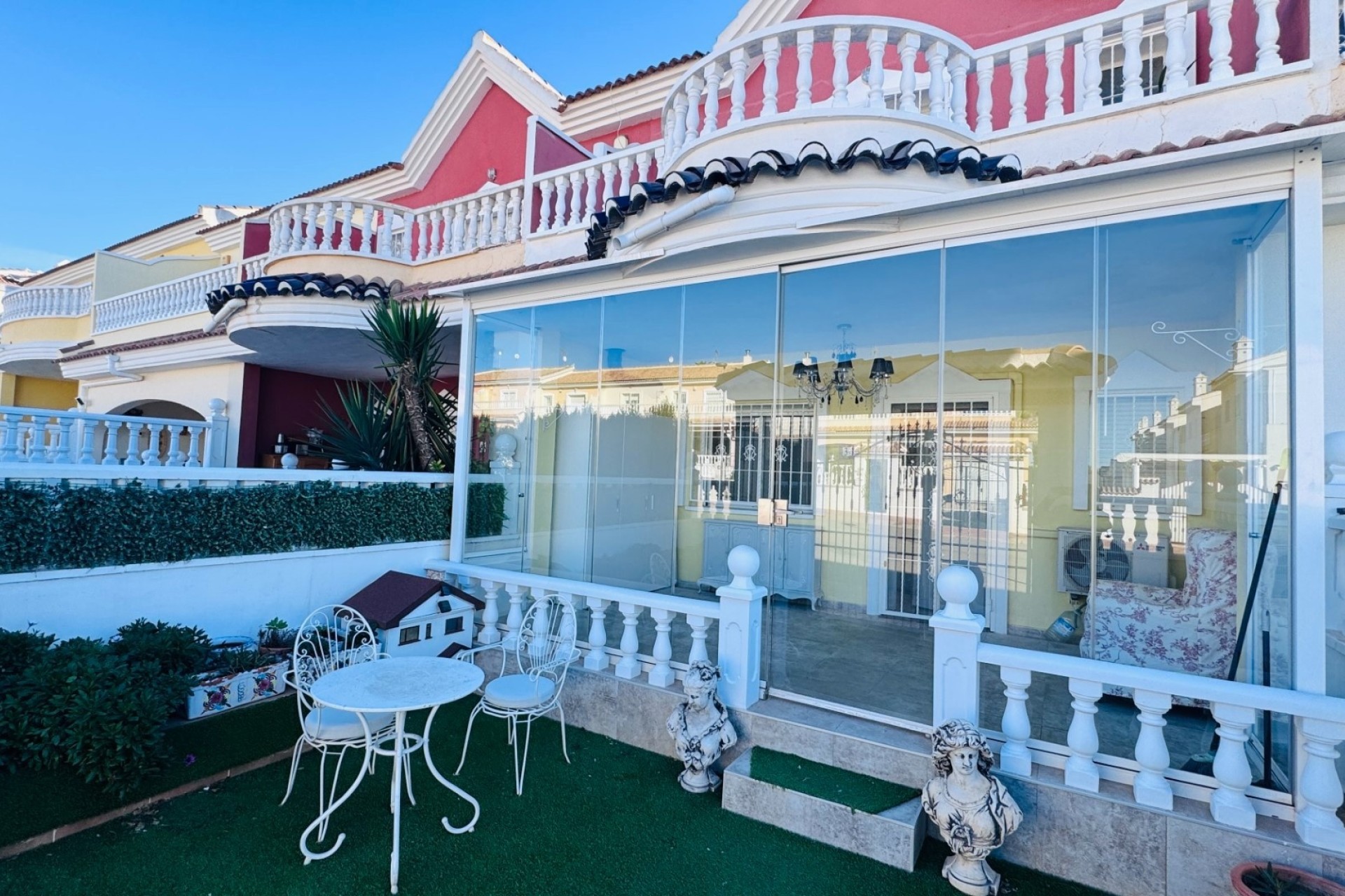 Venta - Casa adosada / Casa adosada -
Benijofar