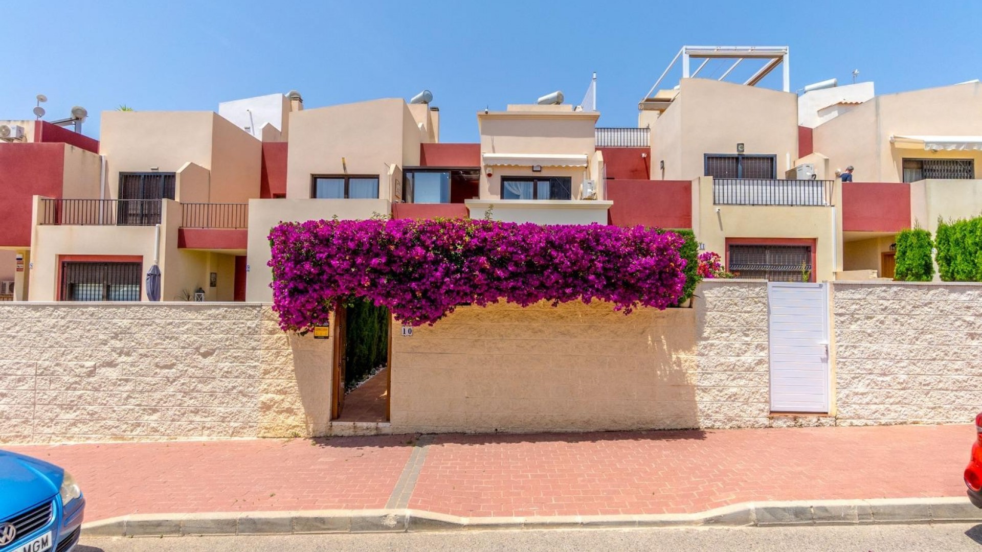 Venta - Casa adosada / Casa adosada -
Torrevieja - Aguas Nuevas