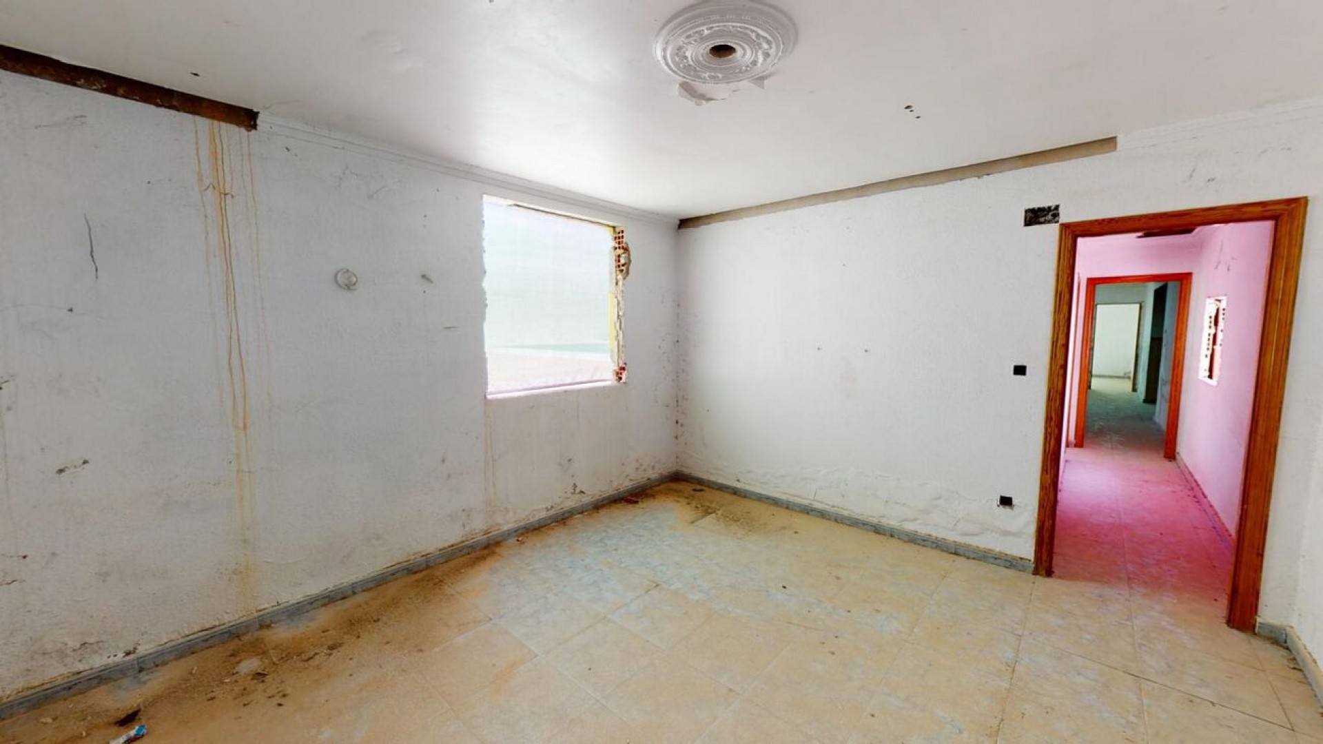 Venta - Casa de pueblo -
Albatera