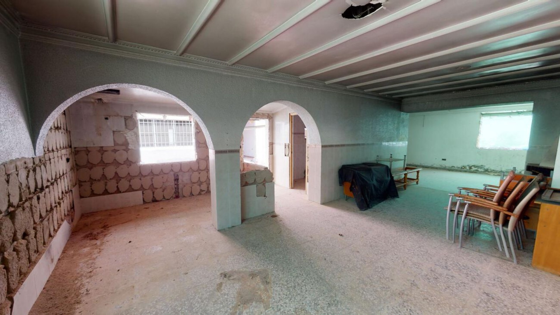 Venta - Casa de pueblo -
Albatera