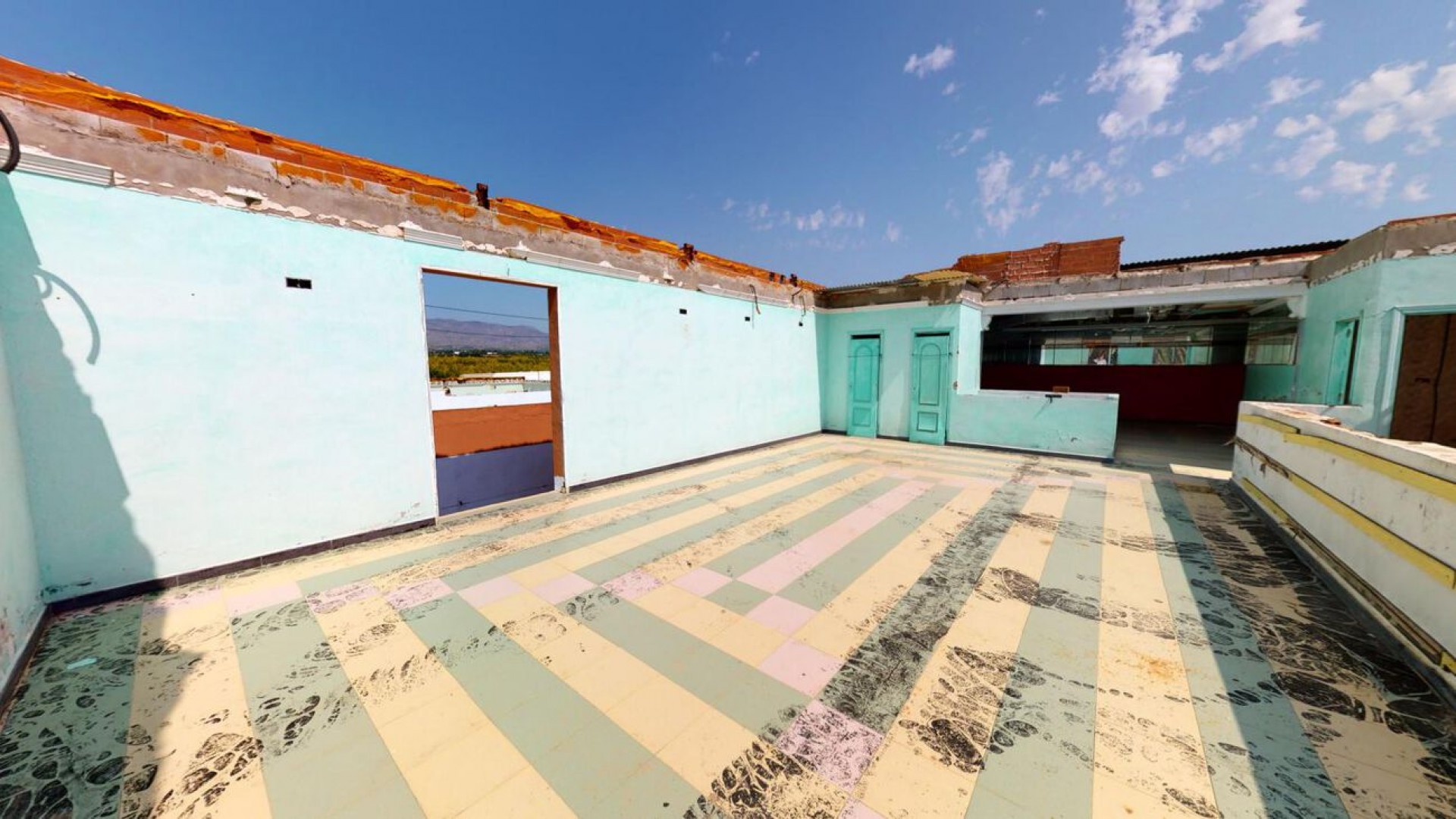 Venta - Casa de pueblo -
Albatera